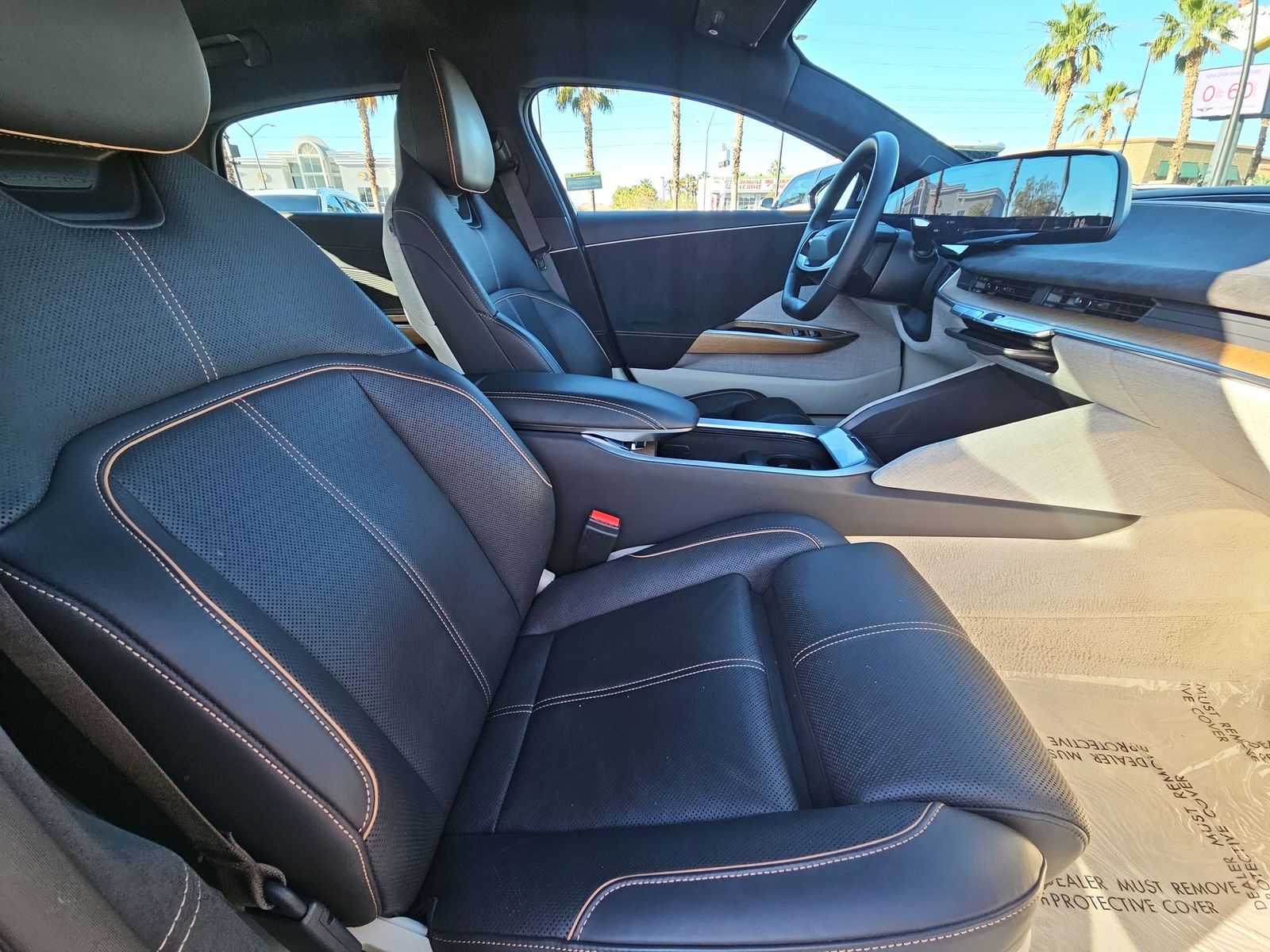 Thumbnail: 2024 Lucid Air - 17