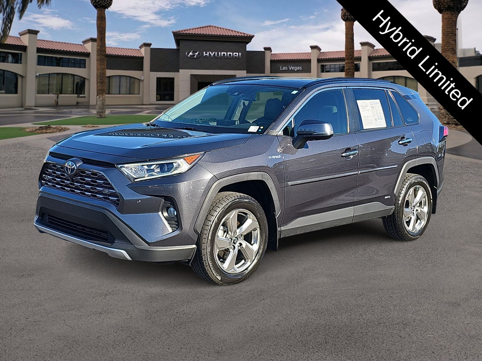 Thumbnail: 2021 Toyota RAV4 - 3