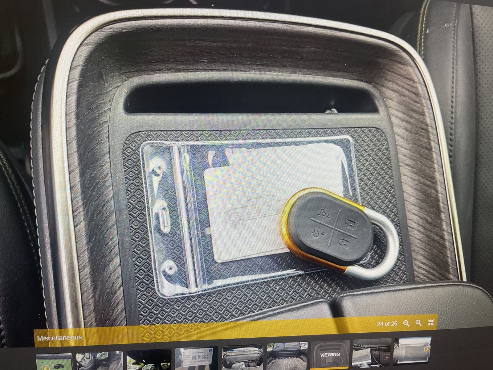 Thumbnail: 2022 Rivian R1T - 19