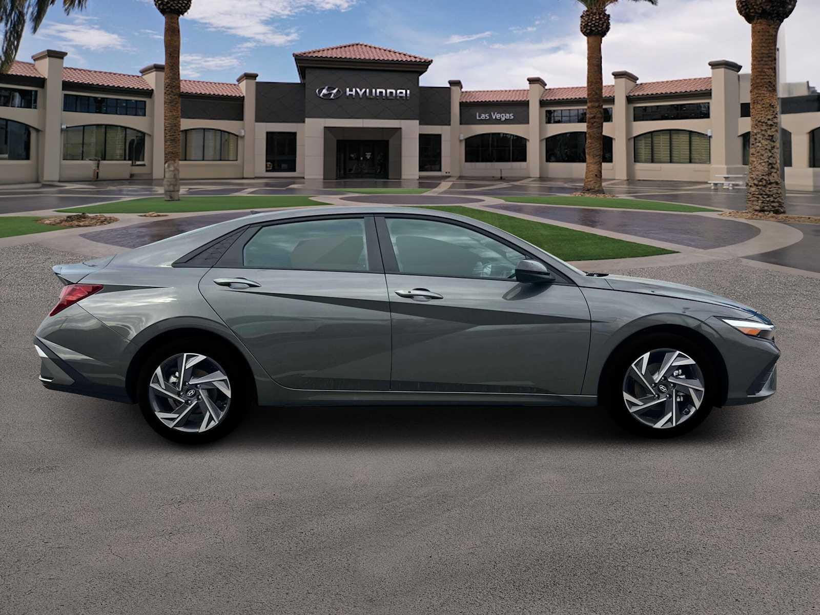 Thumbnail: 2025 Hyundai Elantra - 9