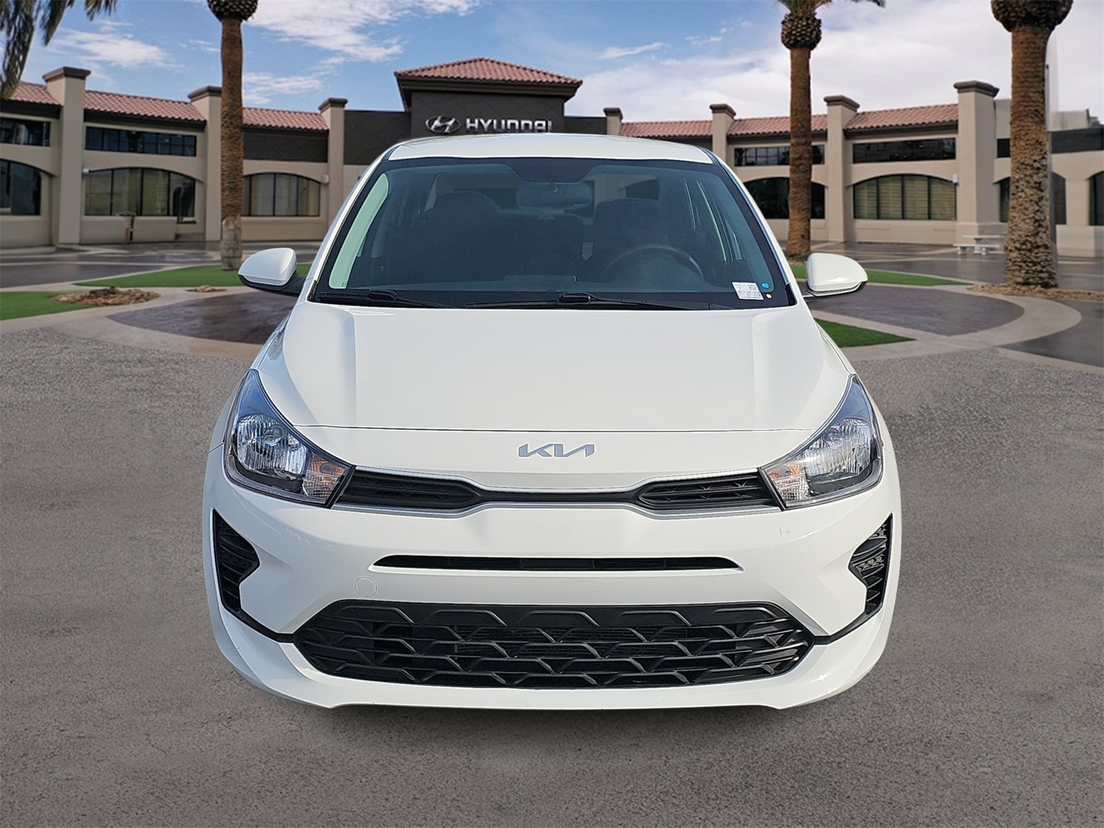 Thumbnail: 2023 Kia Rio - 3