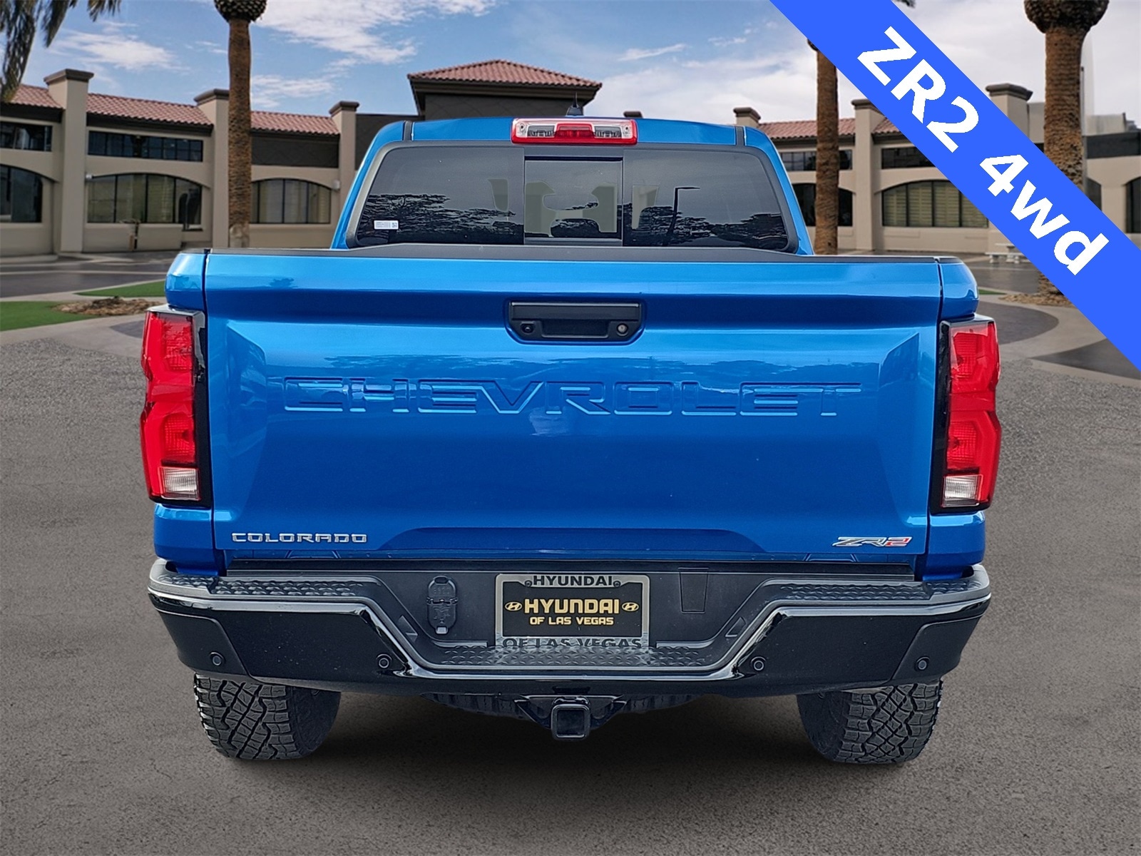 Thumbnail: 2023 Chevrolet Colorado - 7