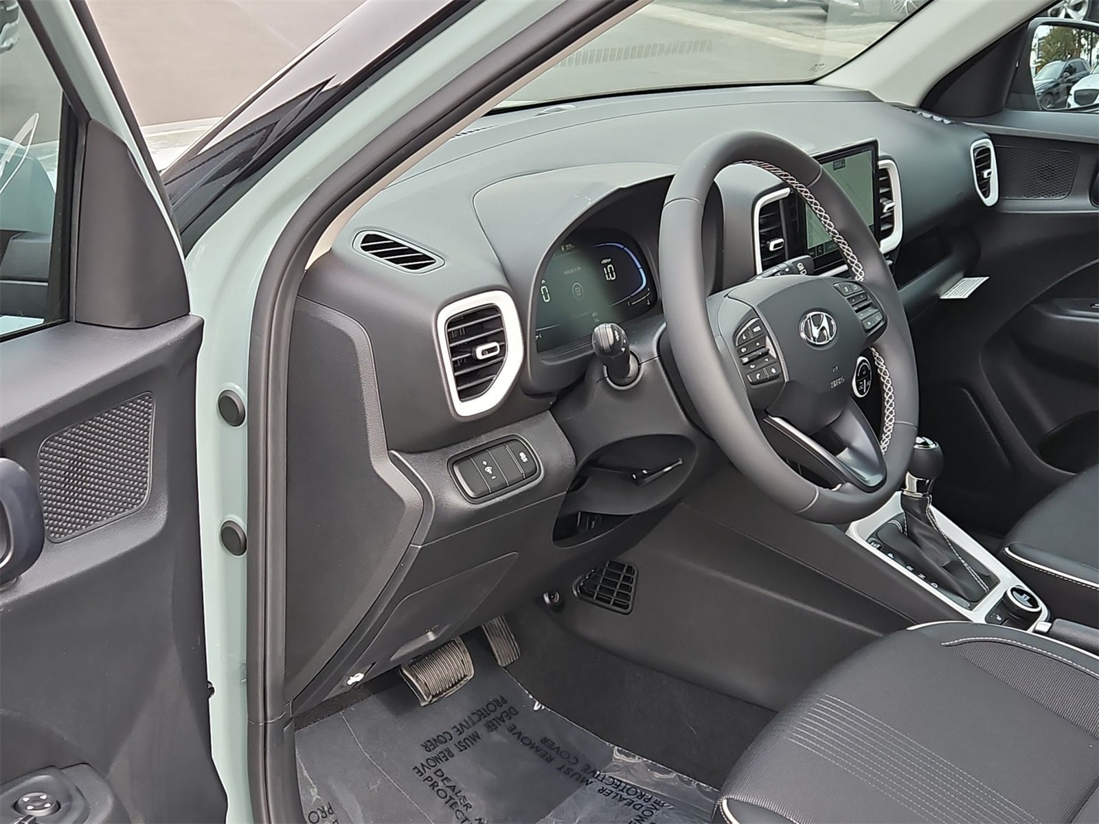 Thumbnail: 2025 Hyundai Venue - 10