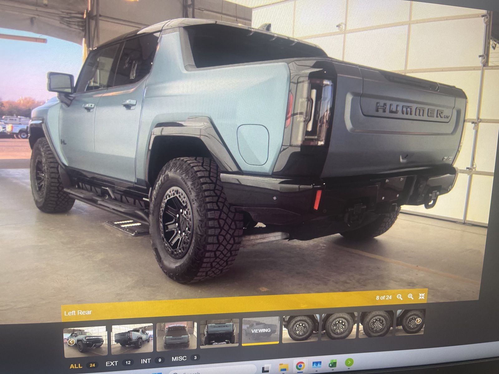 Thumbnail: 2024 GMC Hummer EV - 7