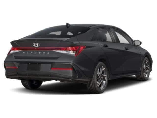 Thumbnail: 2026 Hyundai Elantra - 3