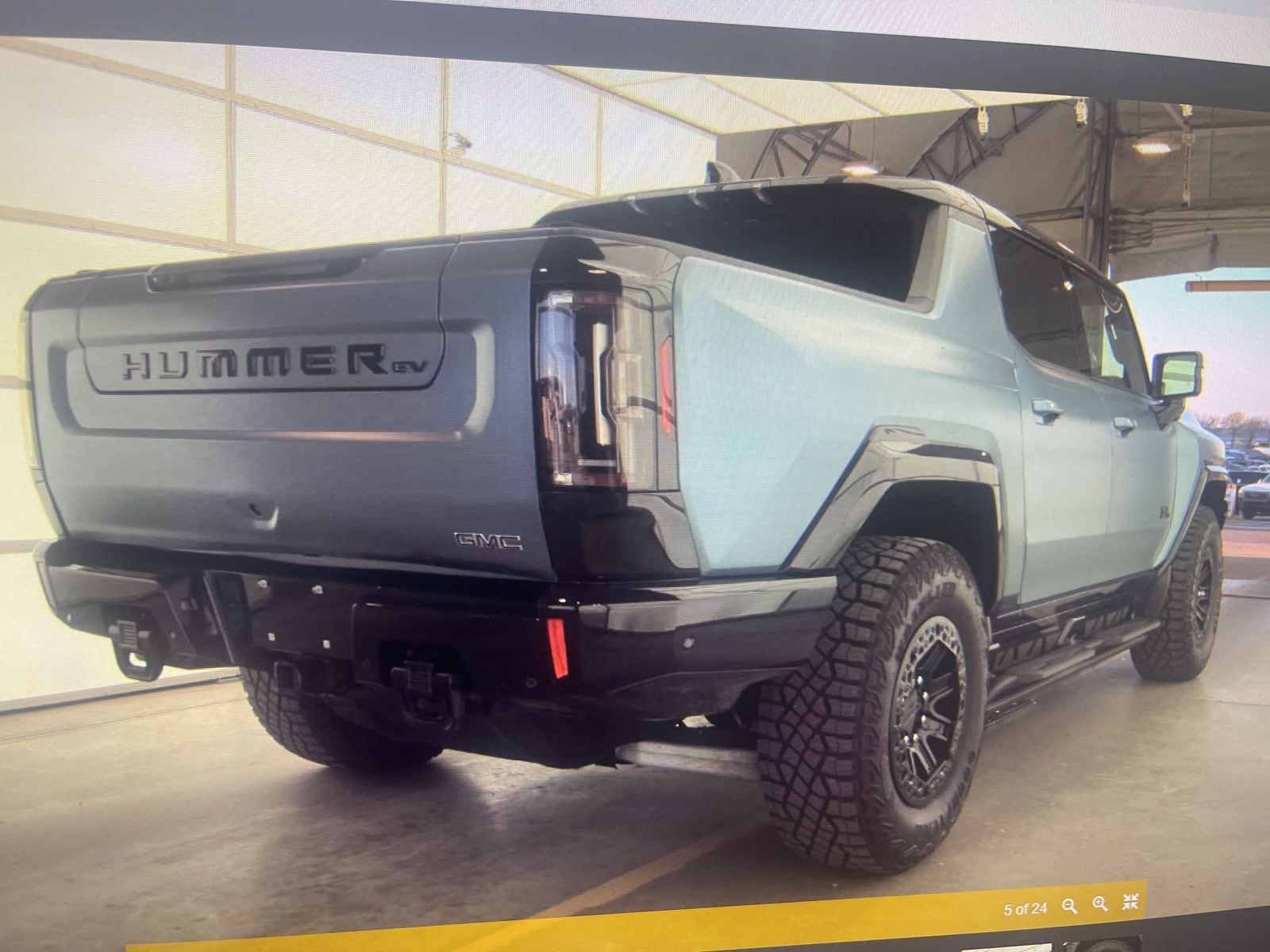 Thumbnail: 2024 GMC Hummer EV - 4