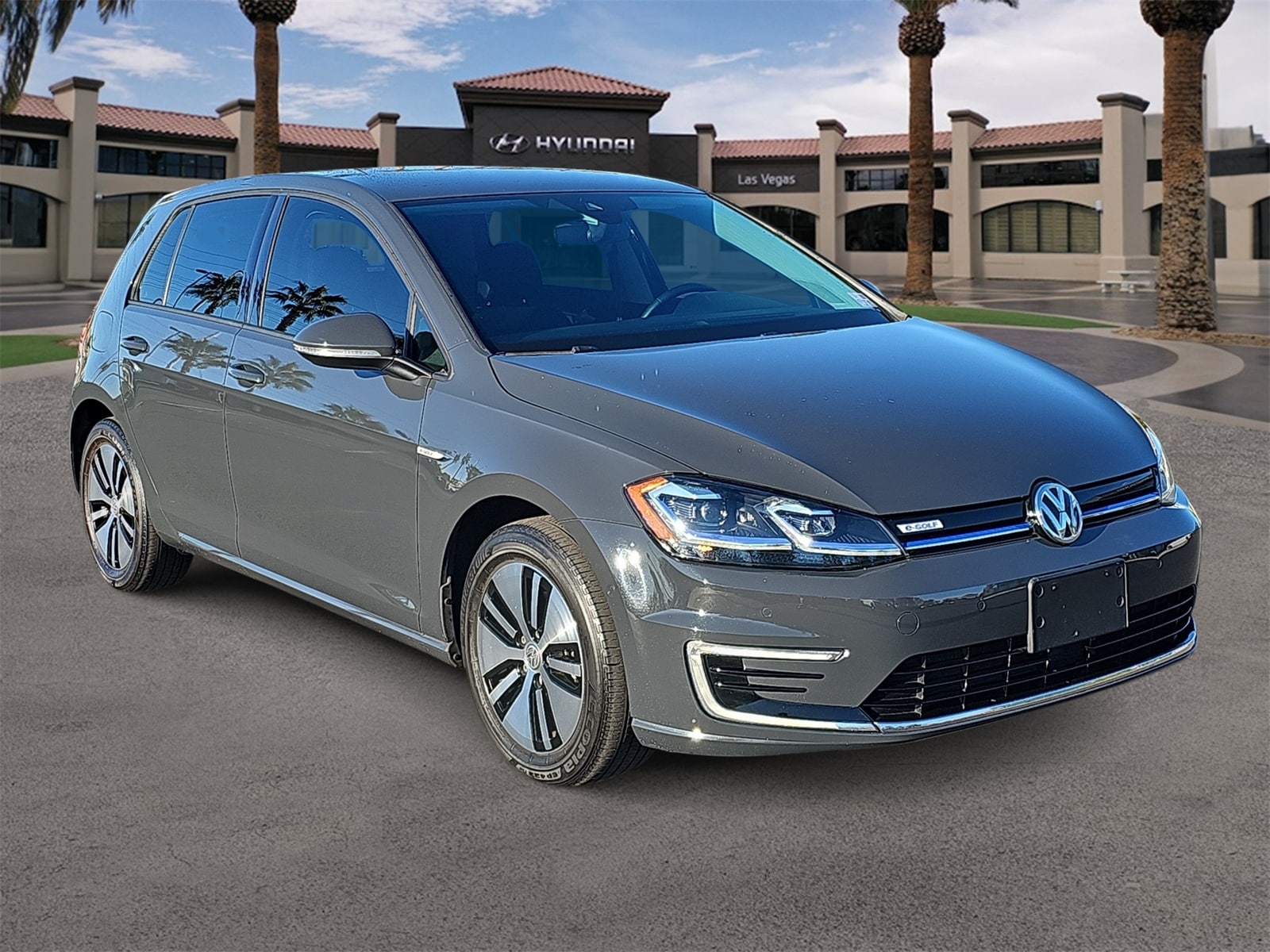 Used 2019 Volkswagen e-Golf e-Golf SEL Premium with VIN WVWPR7AU8KW913488 for sale in Las Vegas, NV