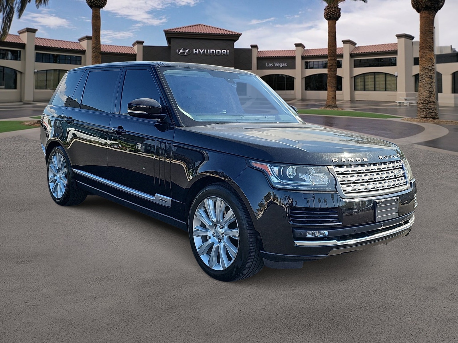 Thumbnail: 2016 Land Rover Range Rover - 3