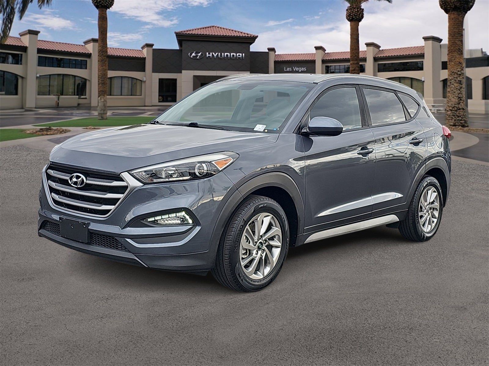Thumbnail: 2017 Hyundai Tucson - 4