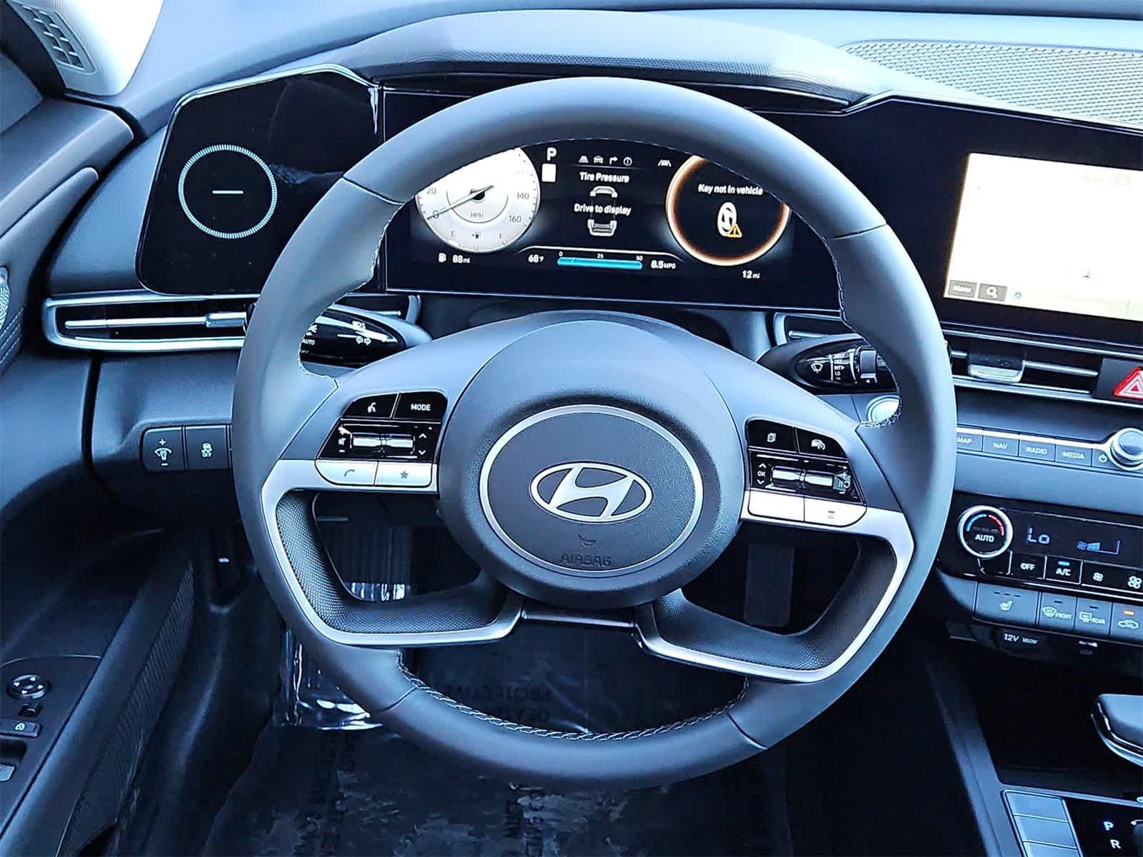 Thumbnail: 2025 Hyundai Elantra - 19