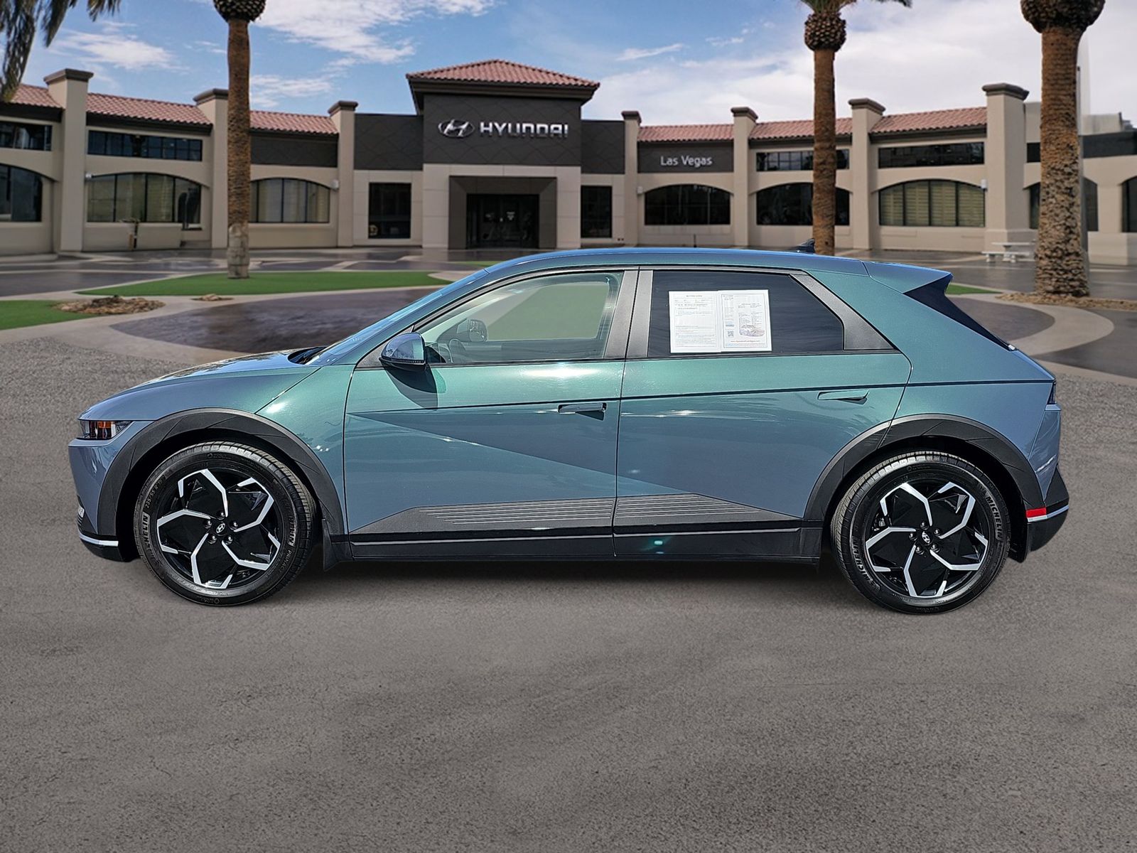 Thumbnail: 2023 Hyundai Ioniq 5 - 5