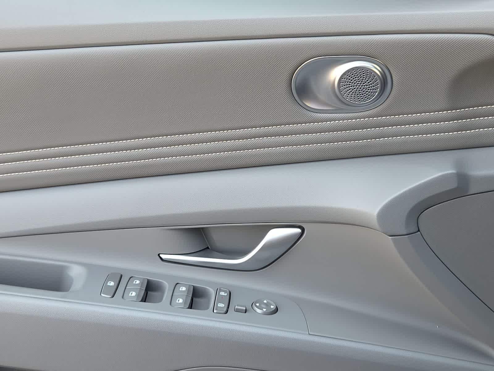 Thumbnail: 2026 Hyundai Elantra - 28