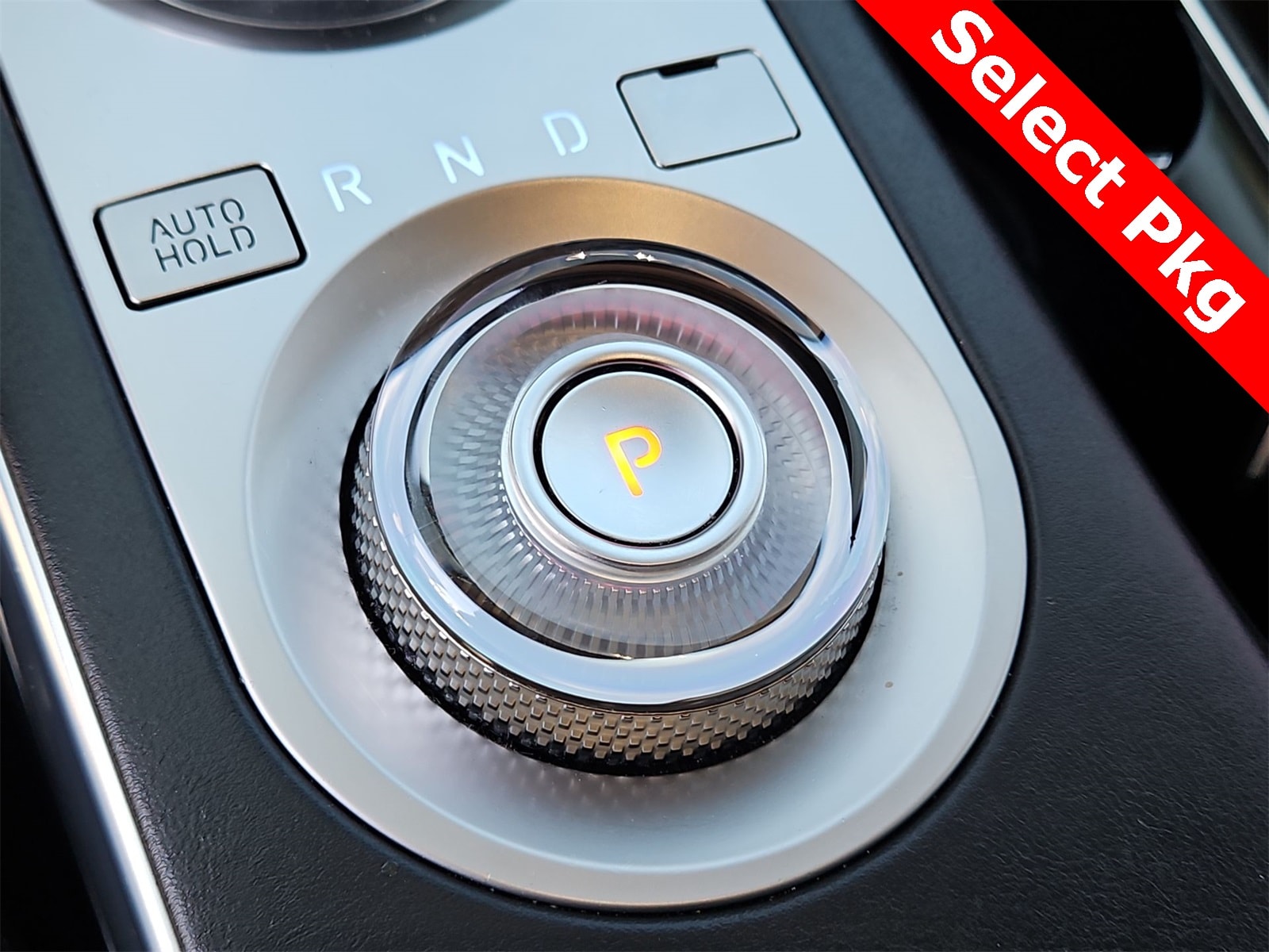 Thumbnail: 2022 Genesis GV70 - 21