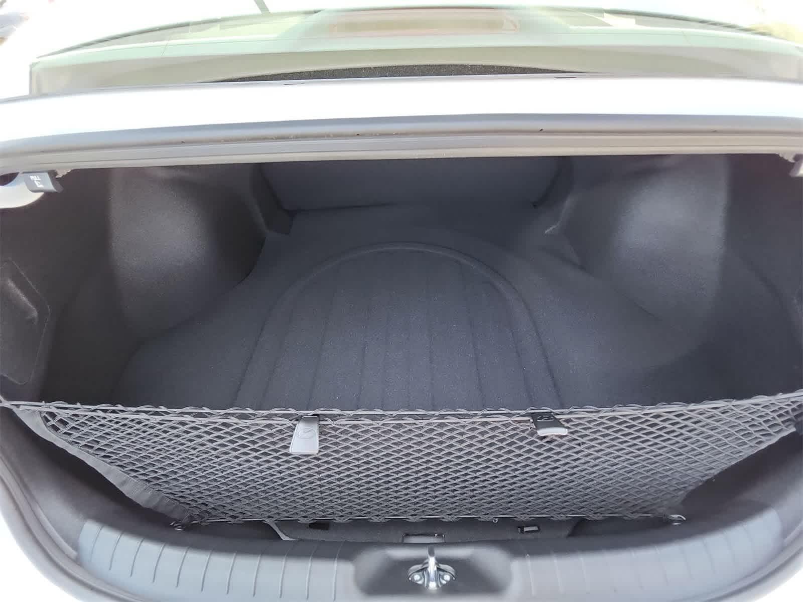 Thumbnail: 2025 Hyundai Elantra - 23