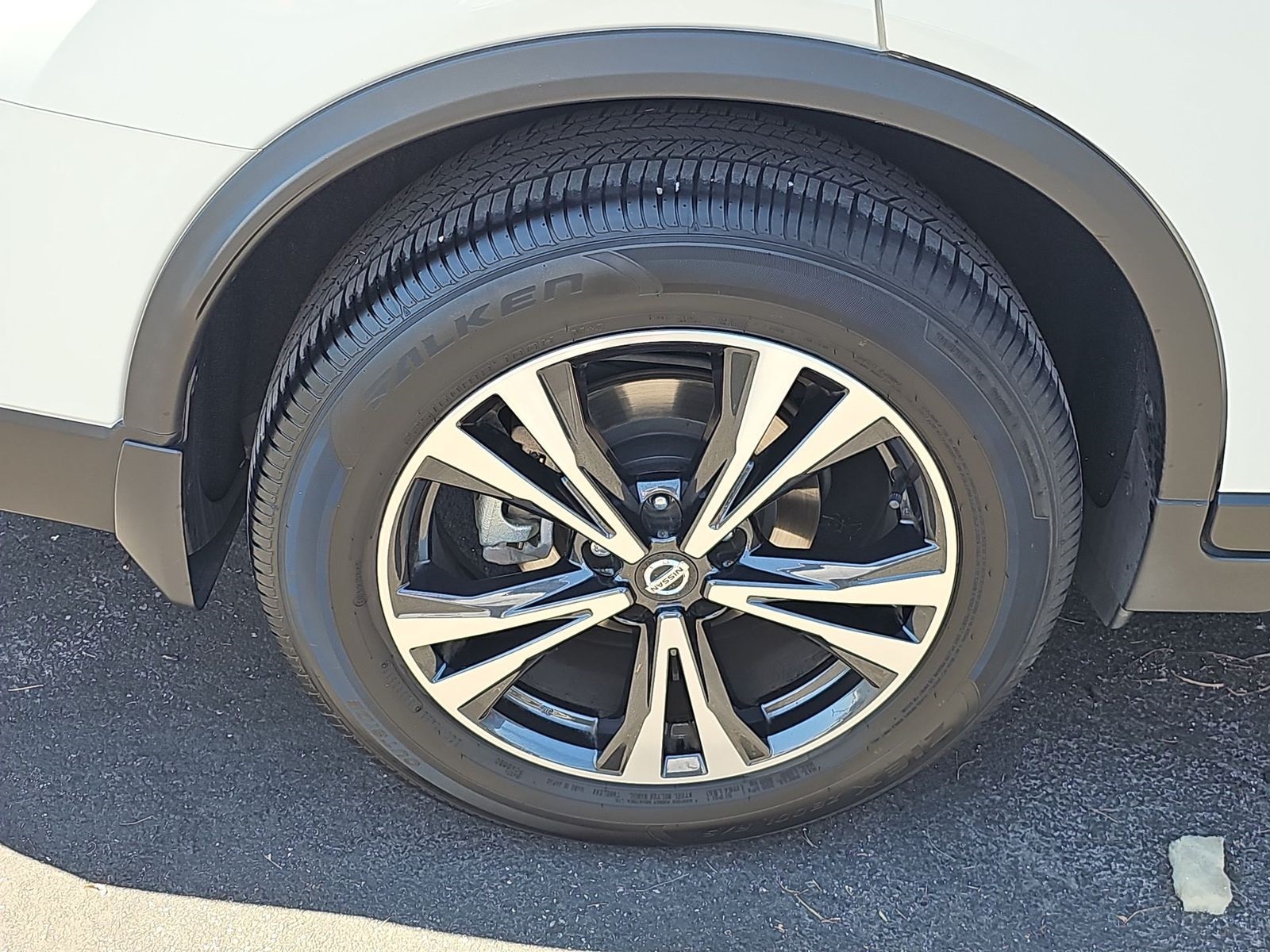 Thumbnail: 2019 Nissan Rogue - 13