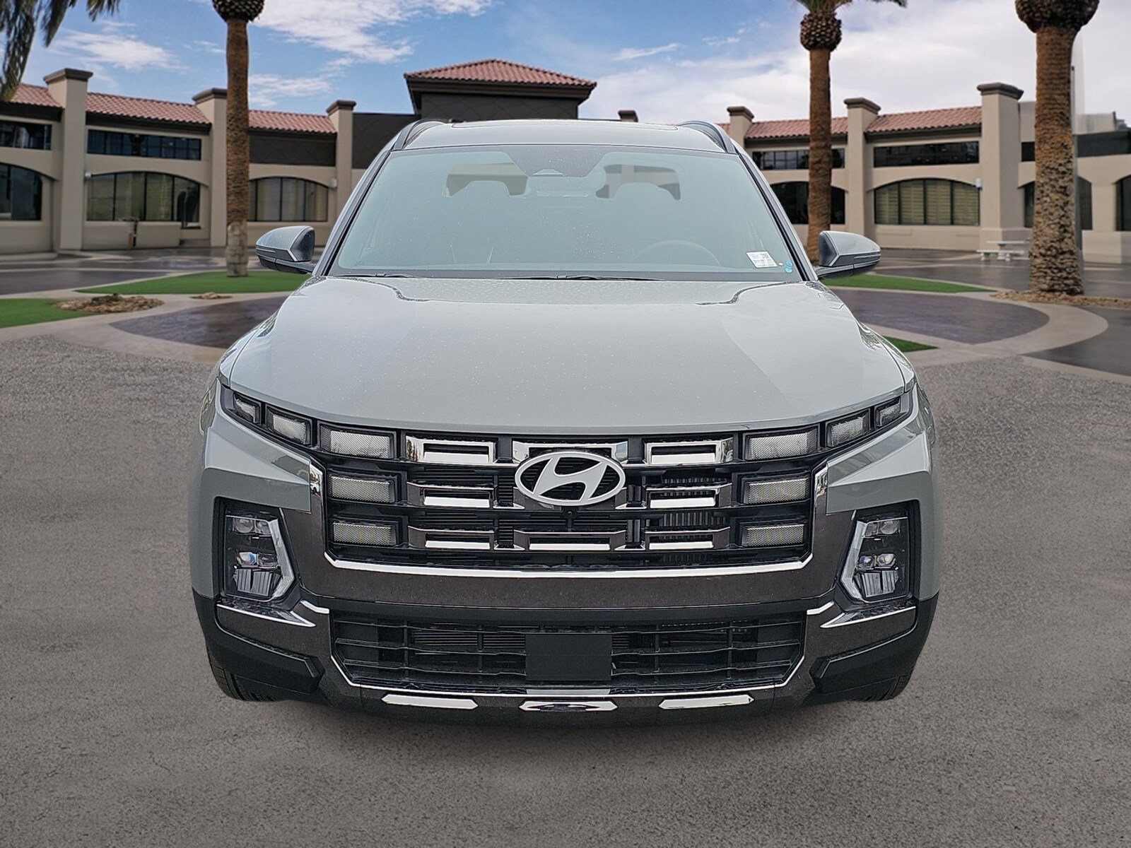 2025 Hyundai Santa Cruz Limited photo 2