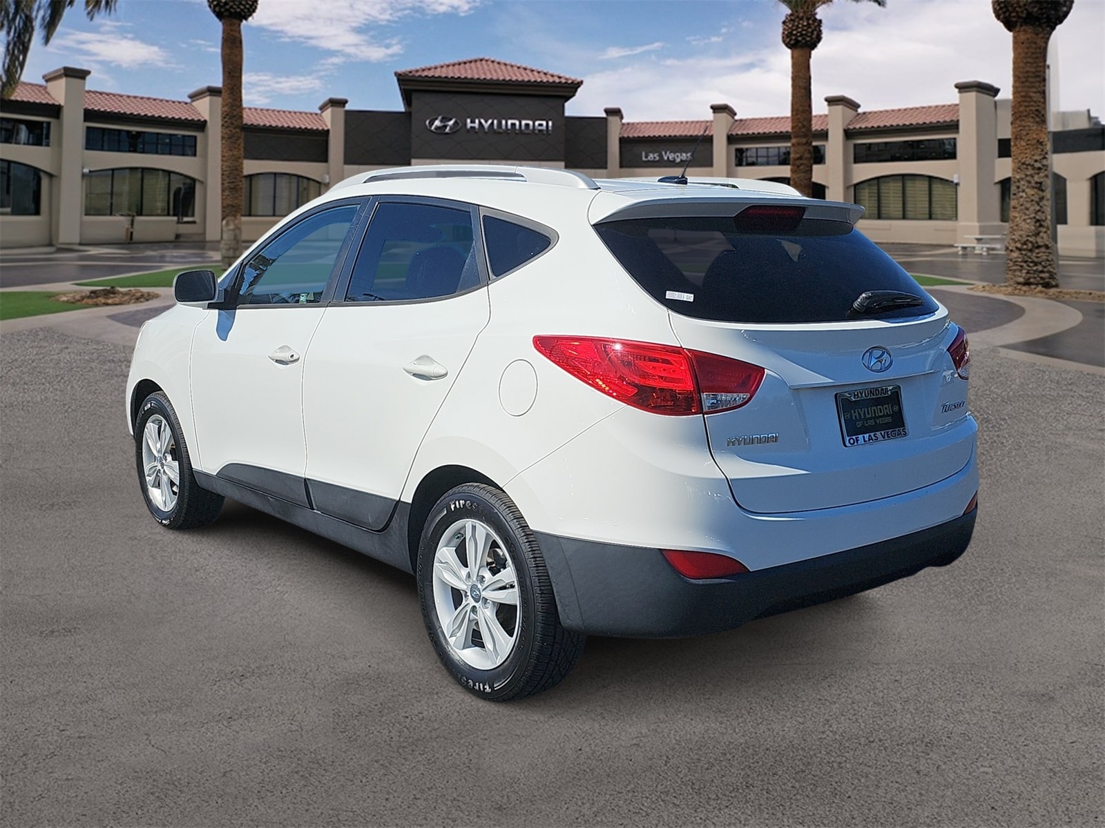 Thumbnail: 2013 Hyundai Tucson - 6