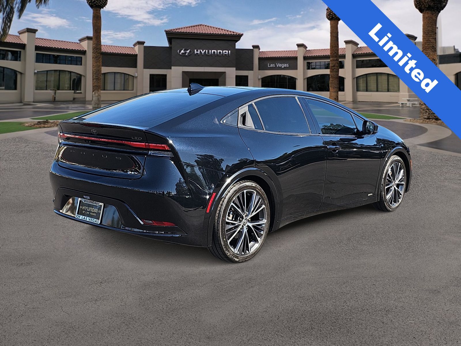 Thumbnail: 2023 Toyota Prius - 7