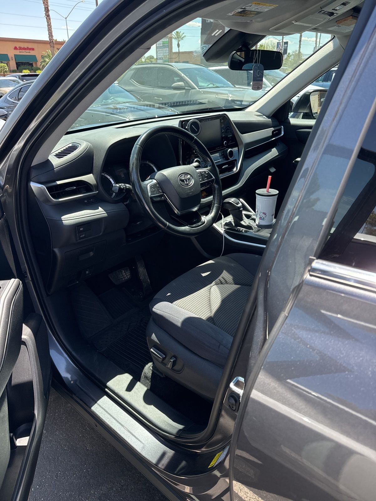 Thumbnail: 2021 Toyota Highlander - 3
