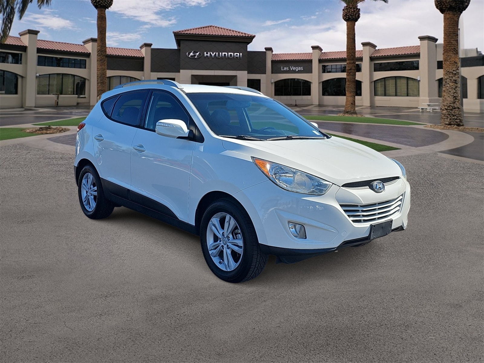 Thumbnail: 2013 Hyundai Tucson - 2