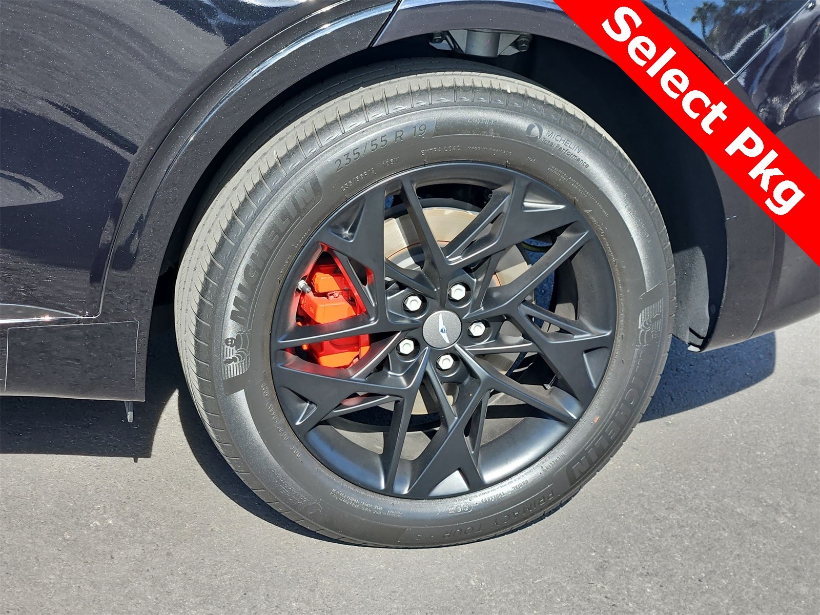 Thumbnail: 2022 Genesis GV70 - 12