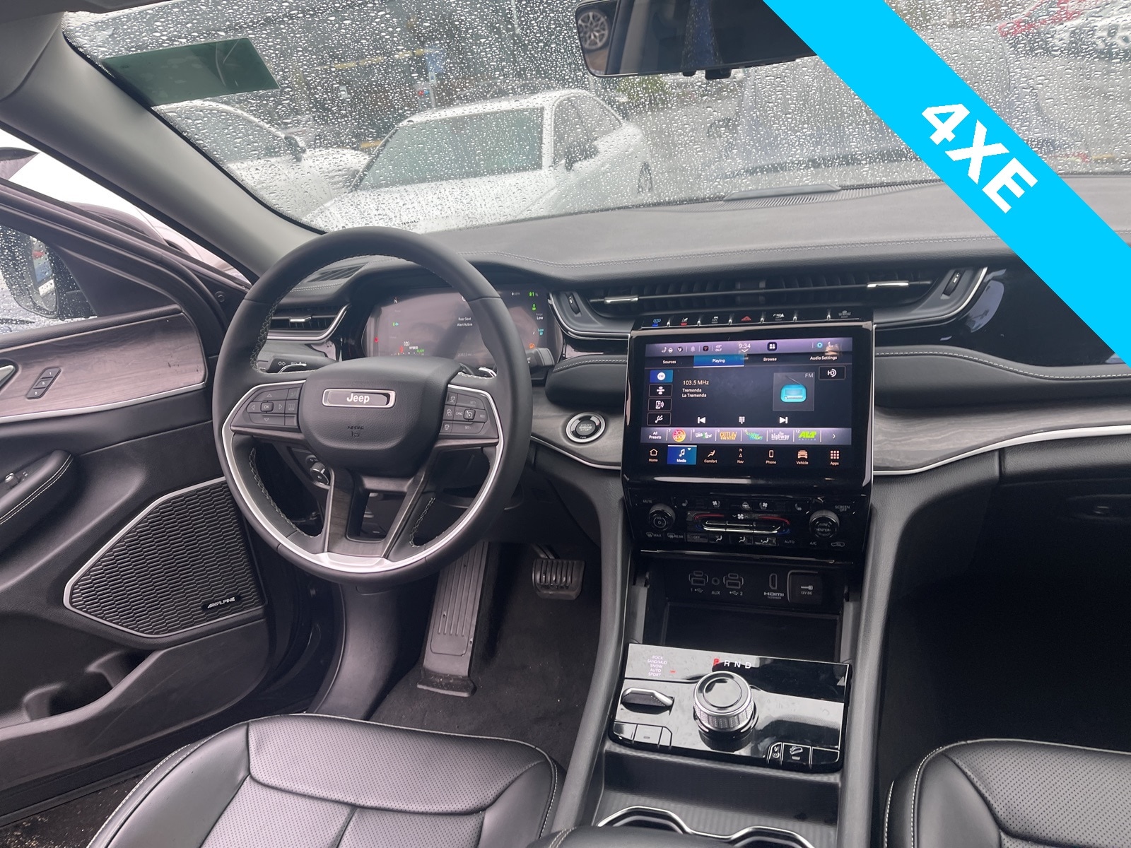 Thumbnail: 2023 Jeep Grand Cherokee - 8