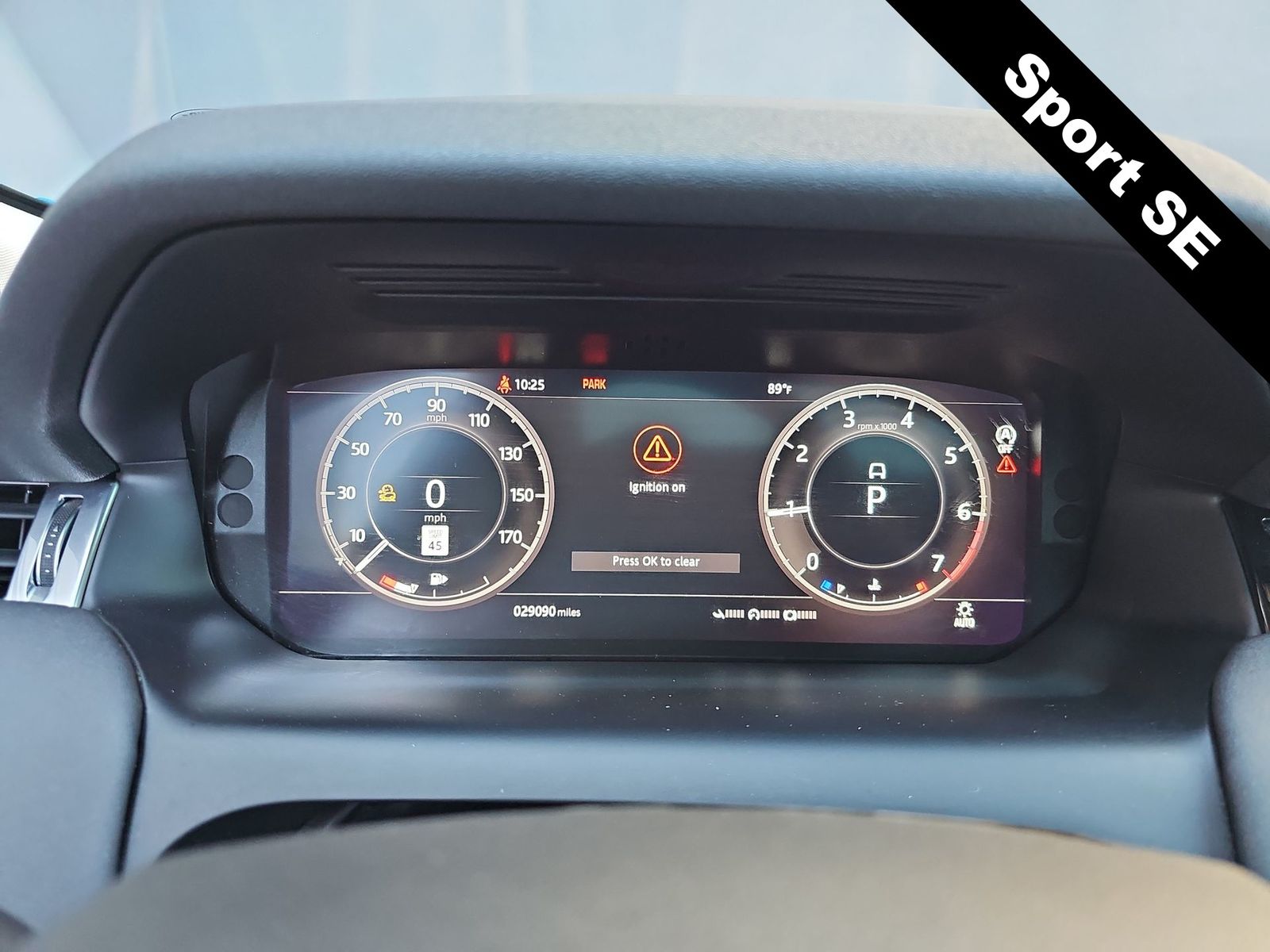 Thumbnail: 2020 Land Rover Discovery Sport - 22