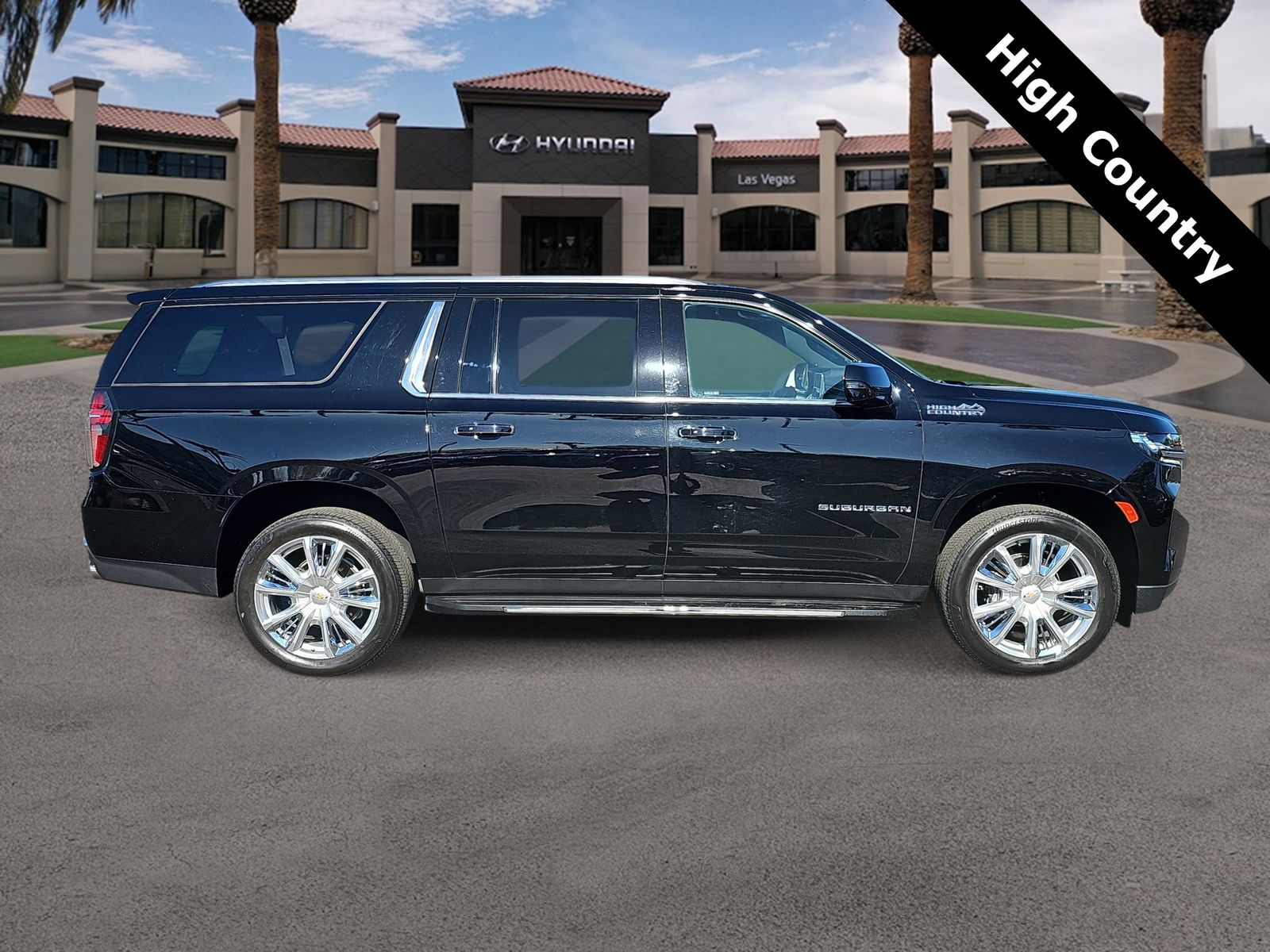 Thumbnail: 2022 Chevrolet Suburban - 9