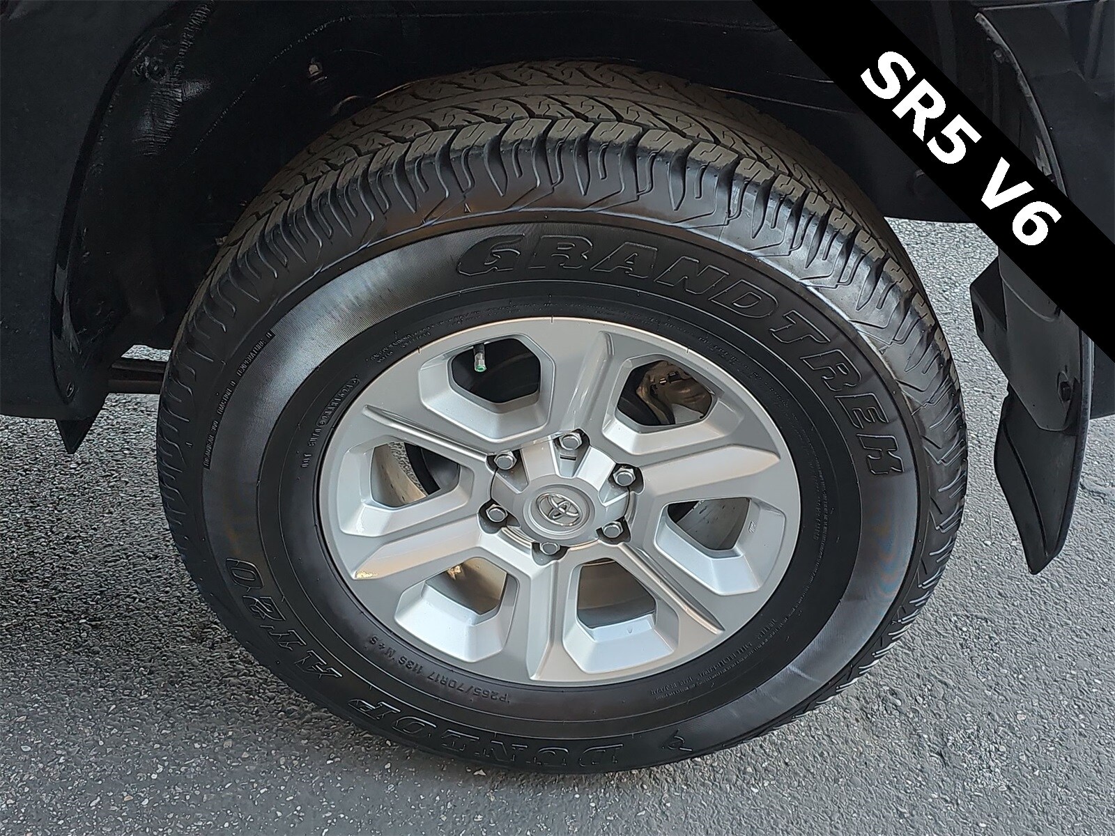 Thumbnail: 2024 Toyota 4Runner - 12