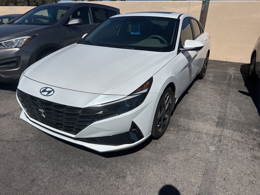 Used 2022 Hyundai Elantra SEL Sedan
