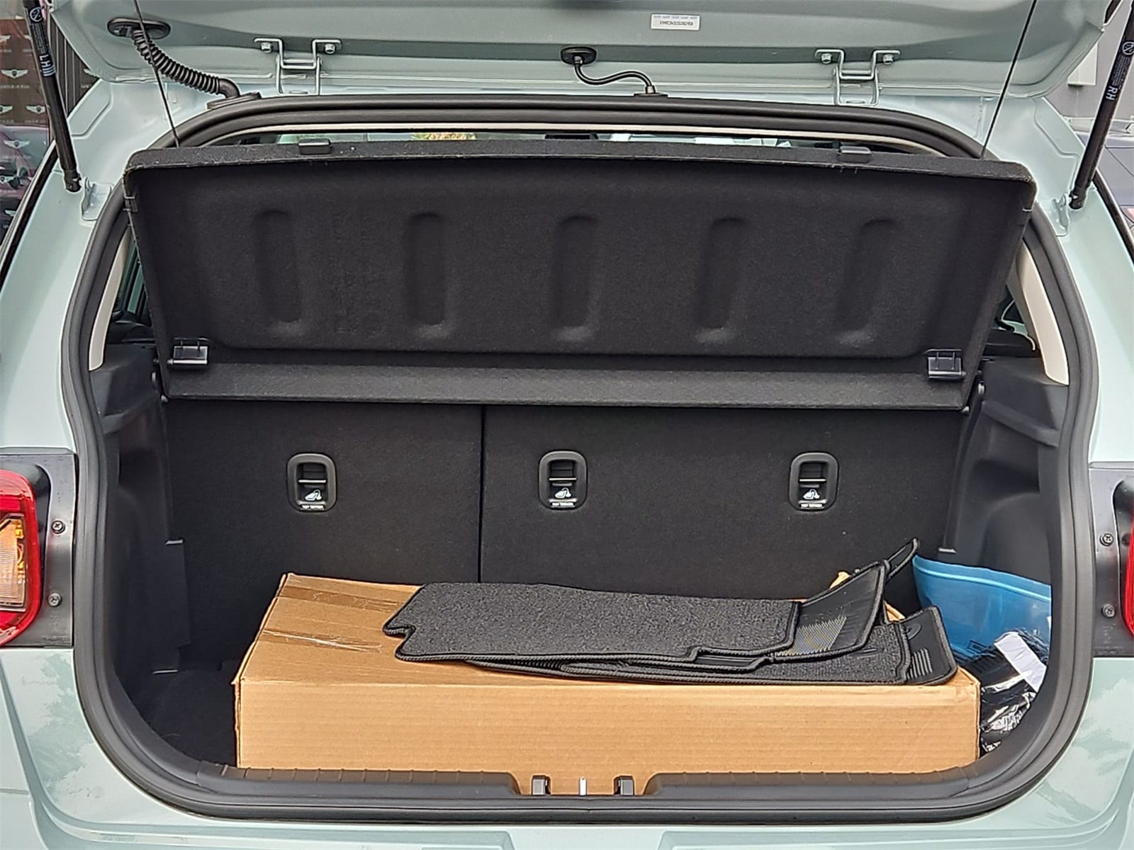 Thumbnail: 2025 Hyundai Venue - 22