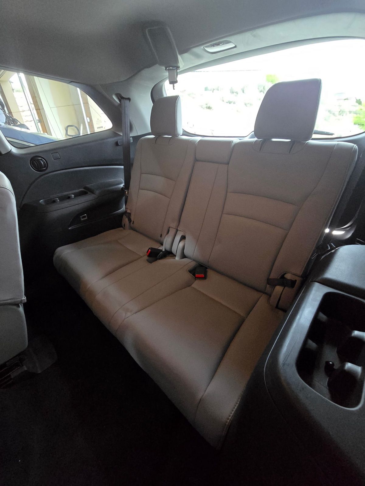 Thumbnail: 2017 Honda Pilot - 14