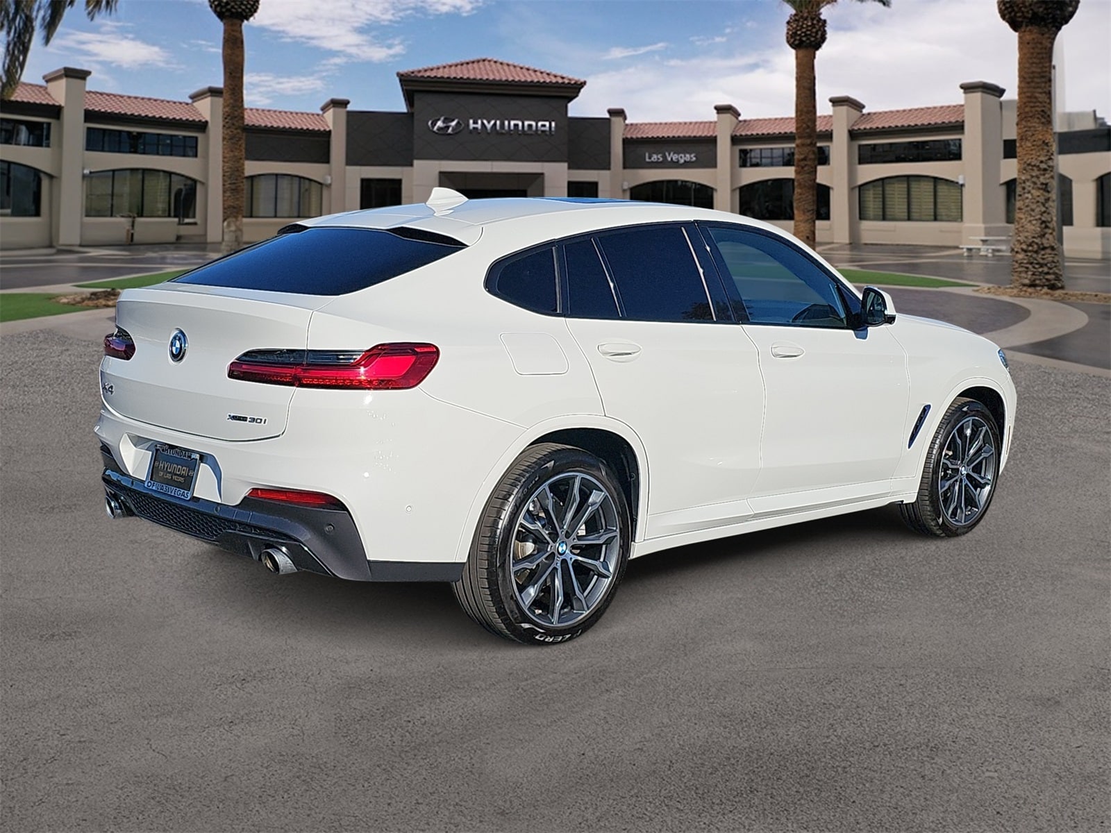 Thumbnail: 2020 BMW X4 - 8