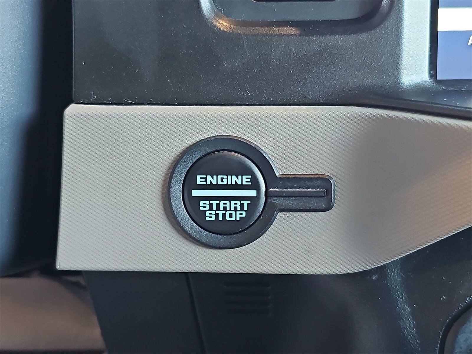 Thumbnail: 2022 Ford Bronco - 24