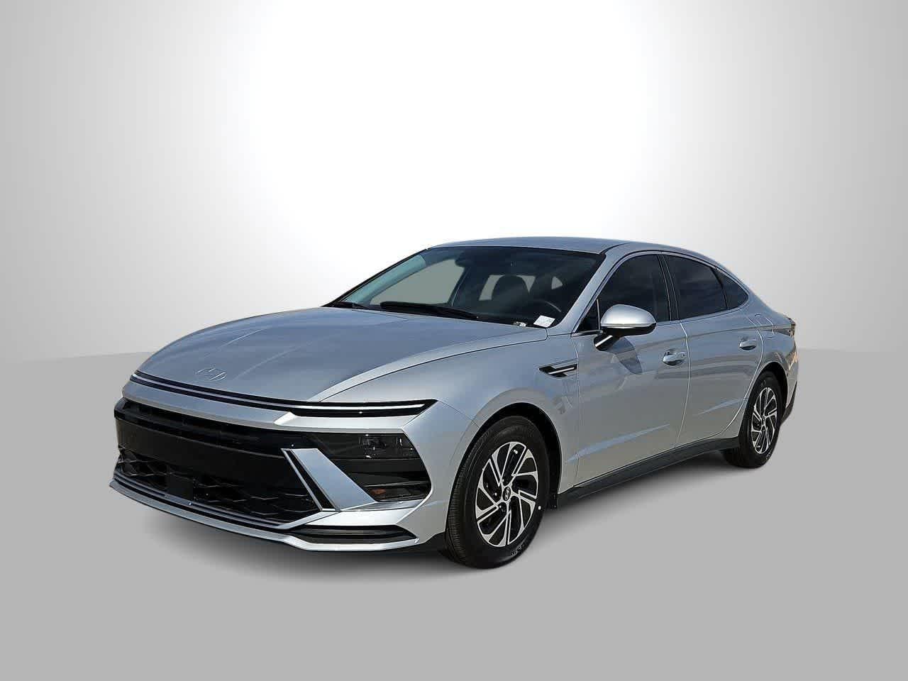 Thumbnail: 2026 Hyundai Sonata - 4