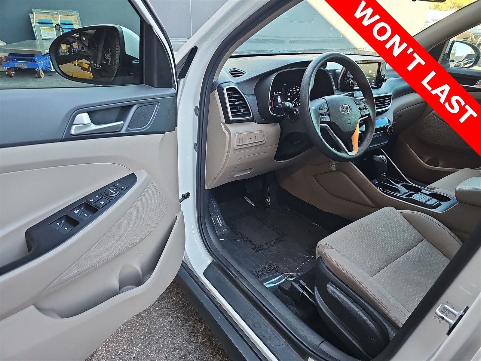 Thumbnail: 2020 Hyundai Tucson - 10