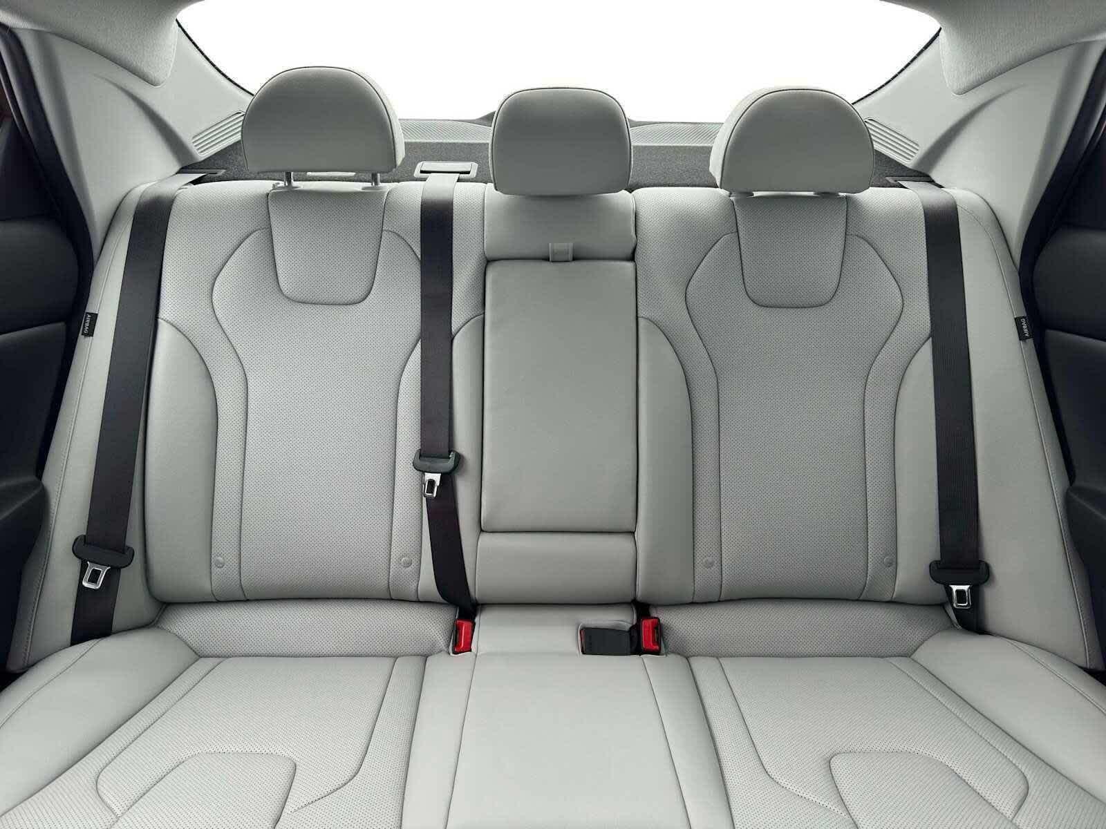 Thumbnail: 2026 Hyundai Elantra - 16