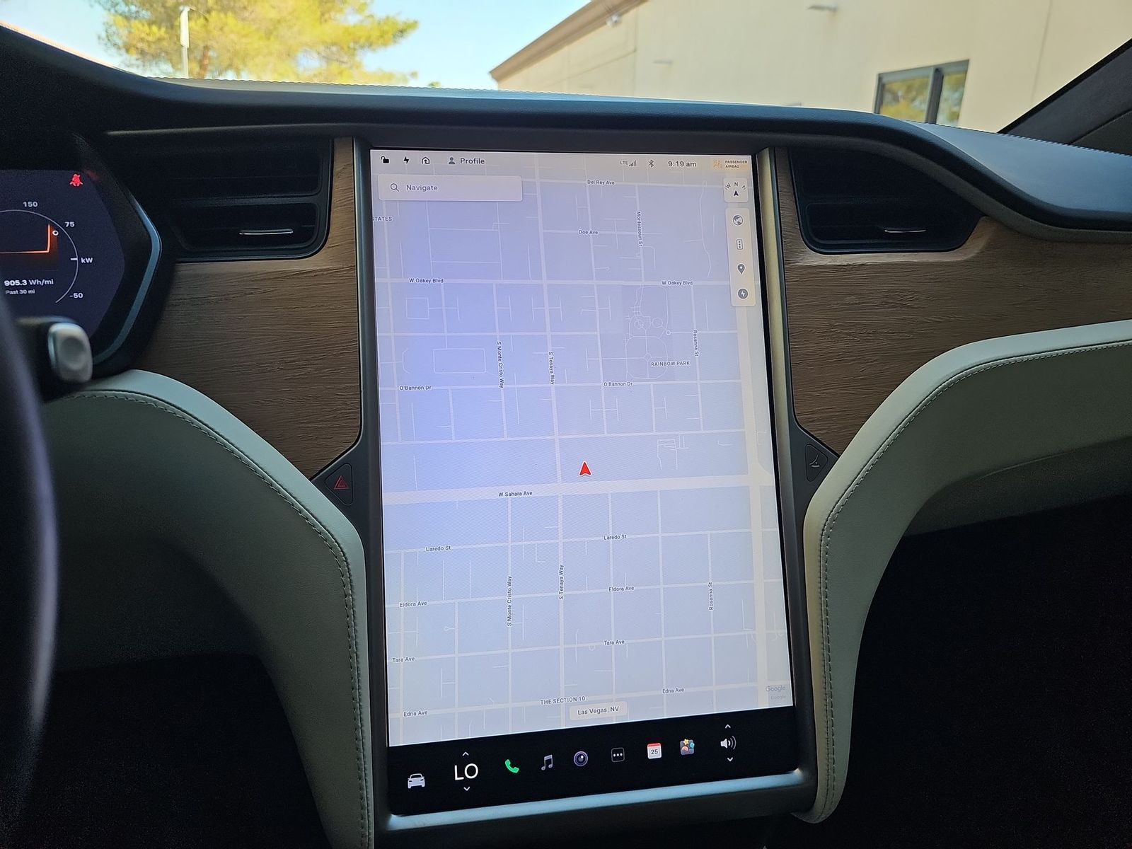 Thumbnail: 2020 Tesla Model X - 26