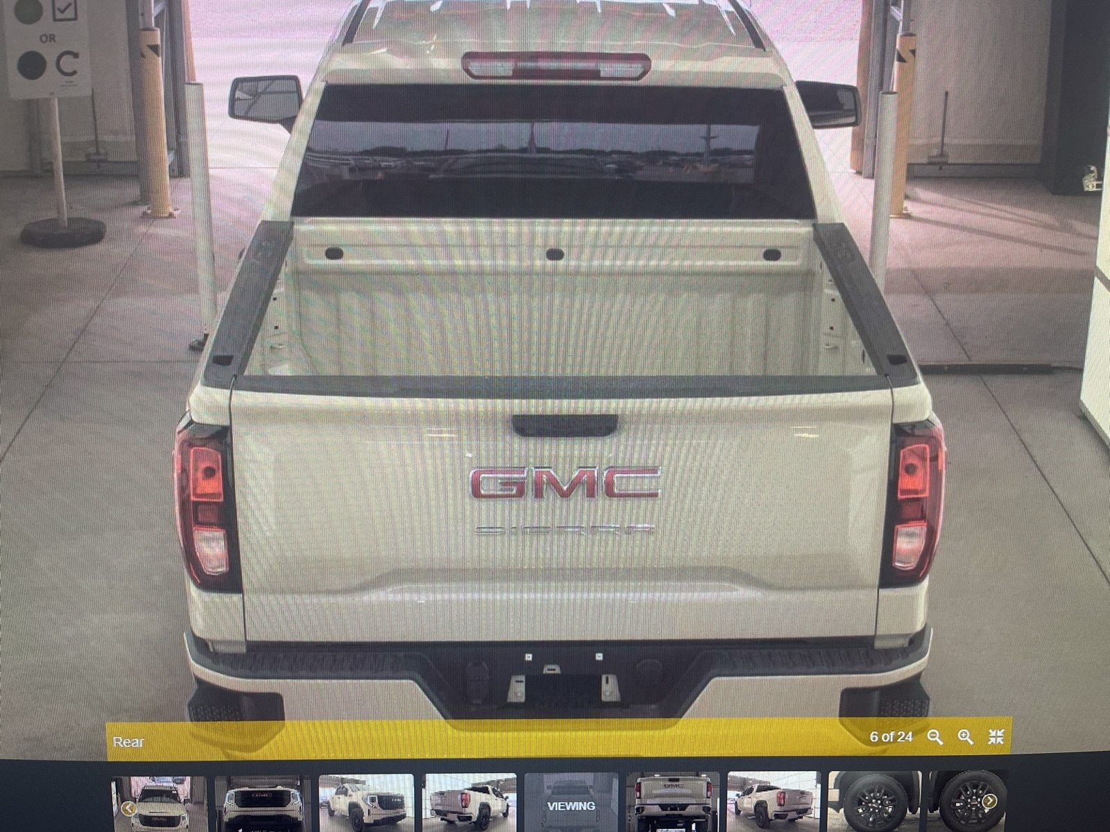 Thumbnail: 2026 GMC Sierra 1500 - 5