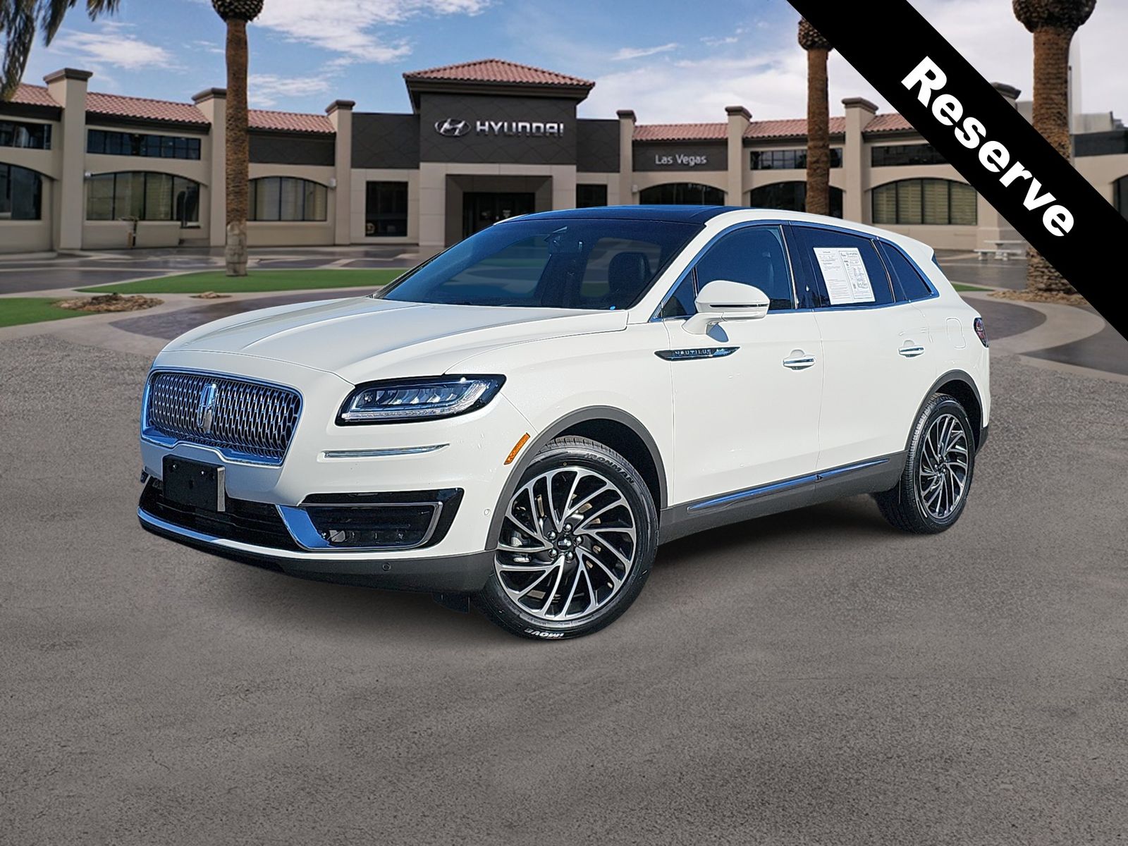 Thumbnail: 2020 Lincoln Nautilus - 1