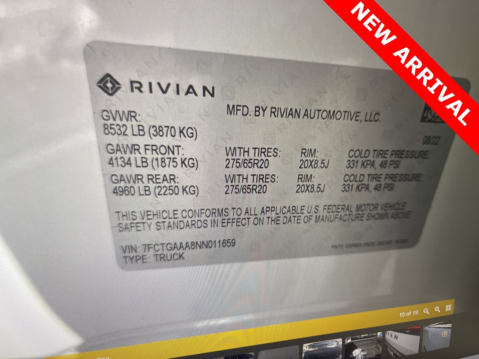 Thumbnail: 2022 Rivian R1T - 14