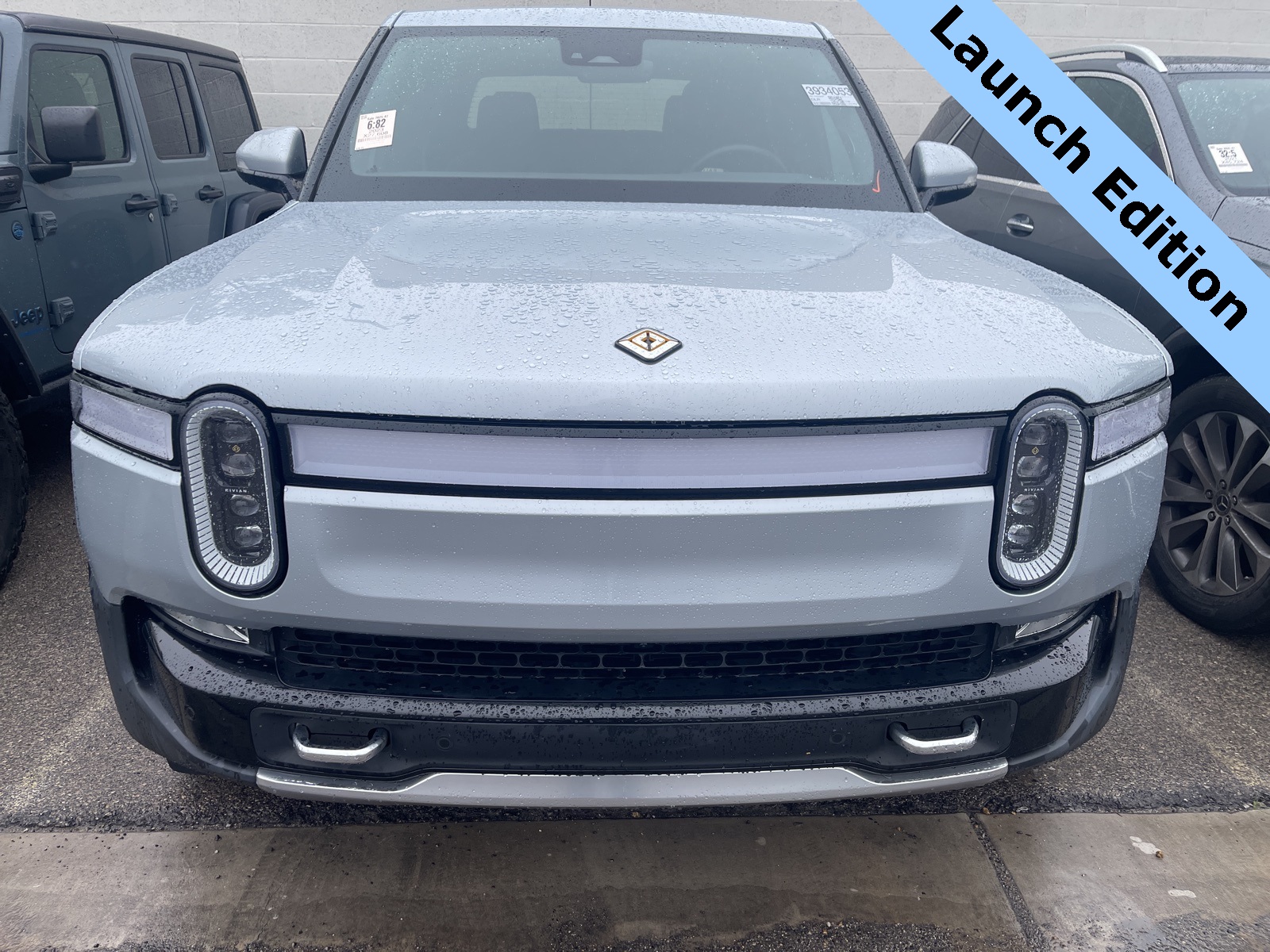 Thumbnail: 2023 Rivian R1T - 1