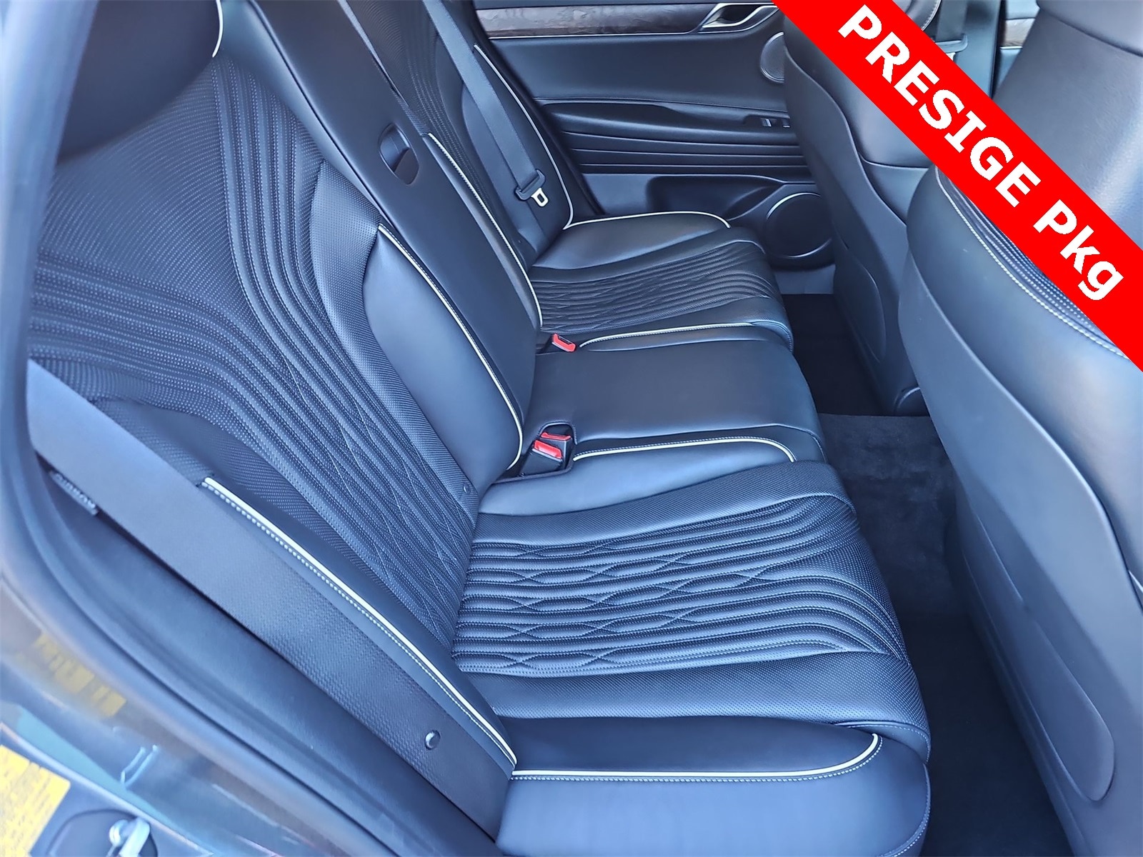 Thumbnail: 2021 Genesis G80 - 17