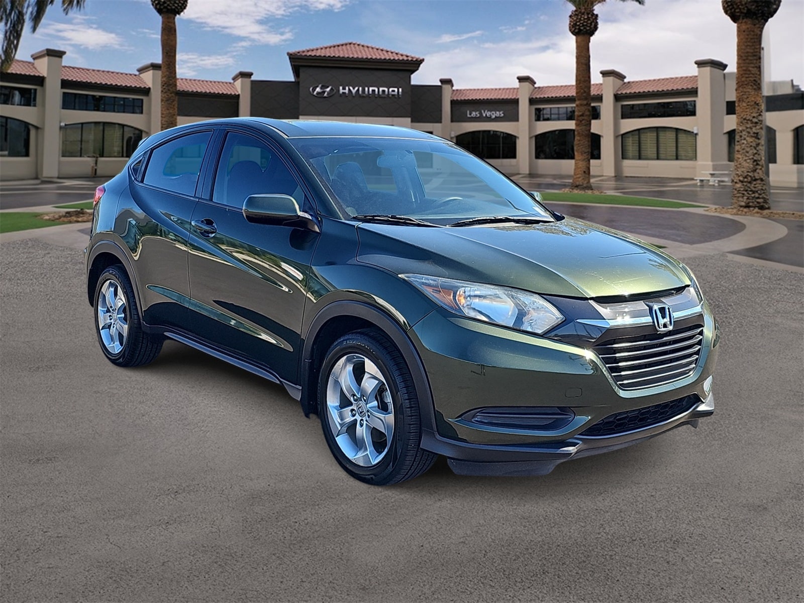 Thumbnail: 2016 Honda HR-V - 2