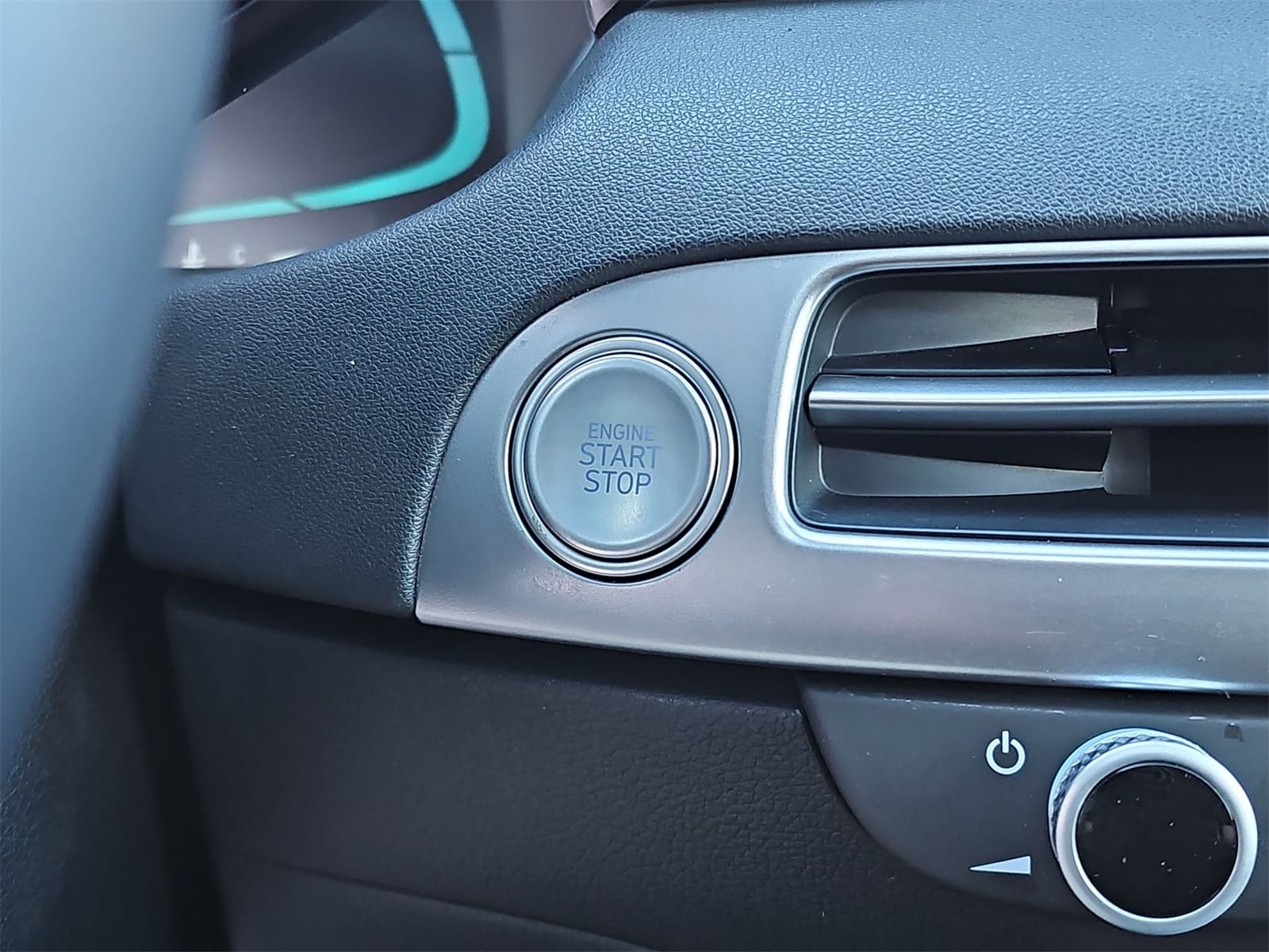 Thumbnail: 2023 Hyundai Palisade - 24