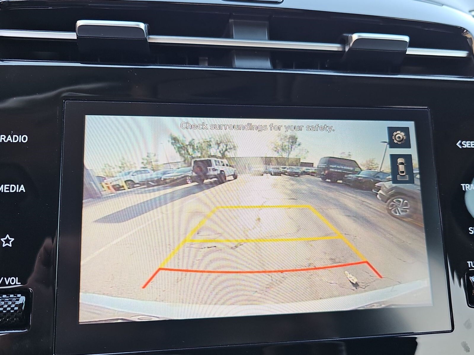 Thumbnail: 2022 Hyundai Tucson - 25