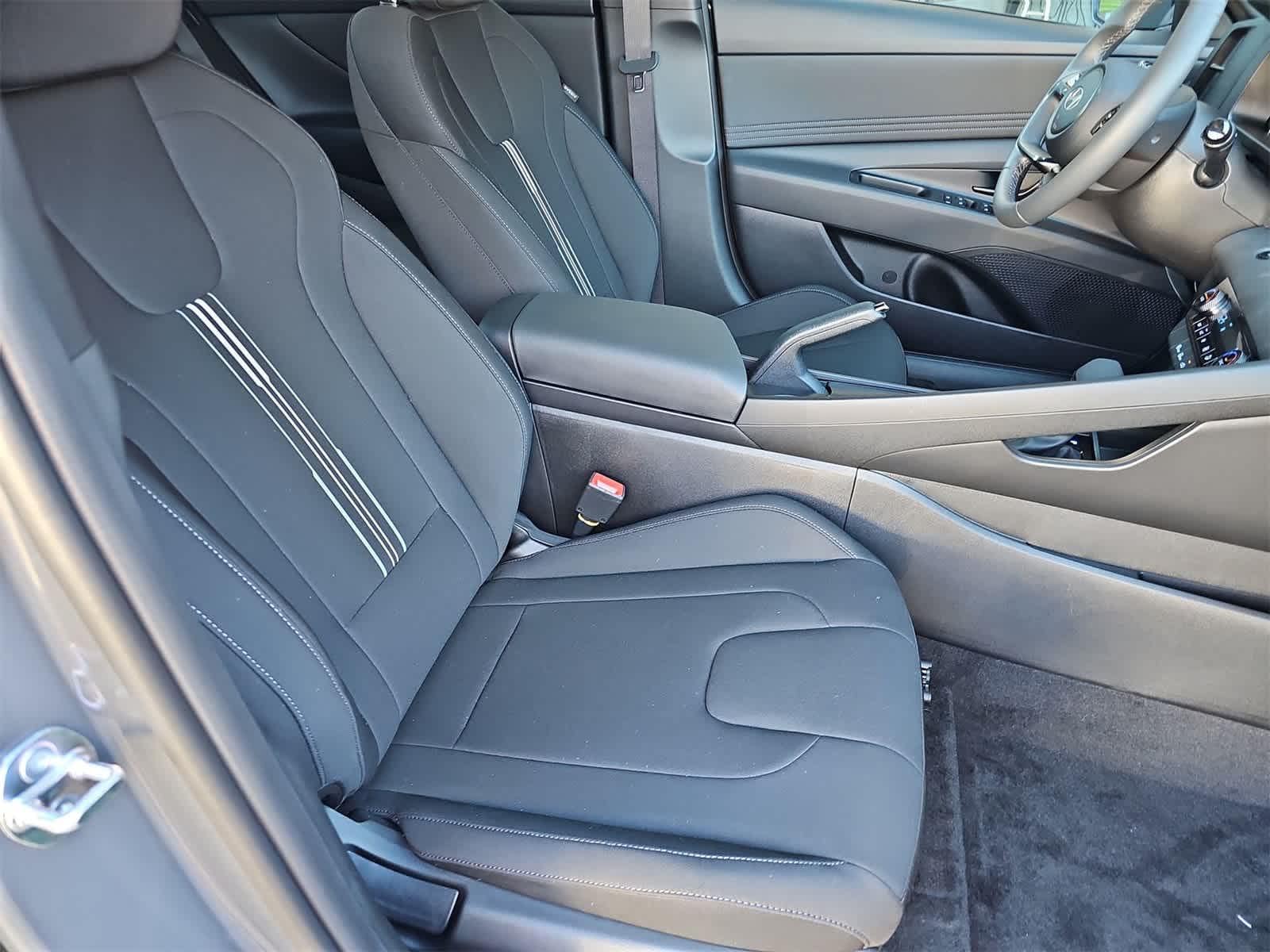 Thumbnail: 2026 Hyundai Elantra - 18