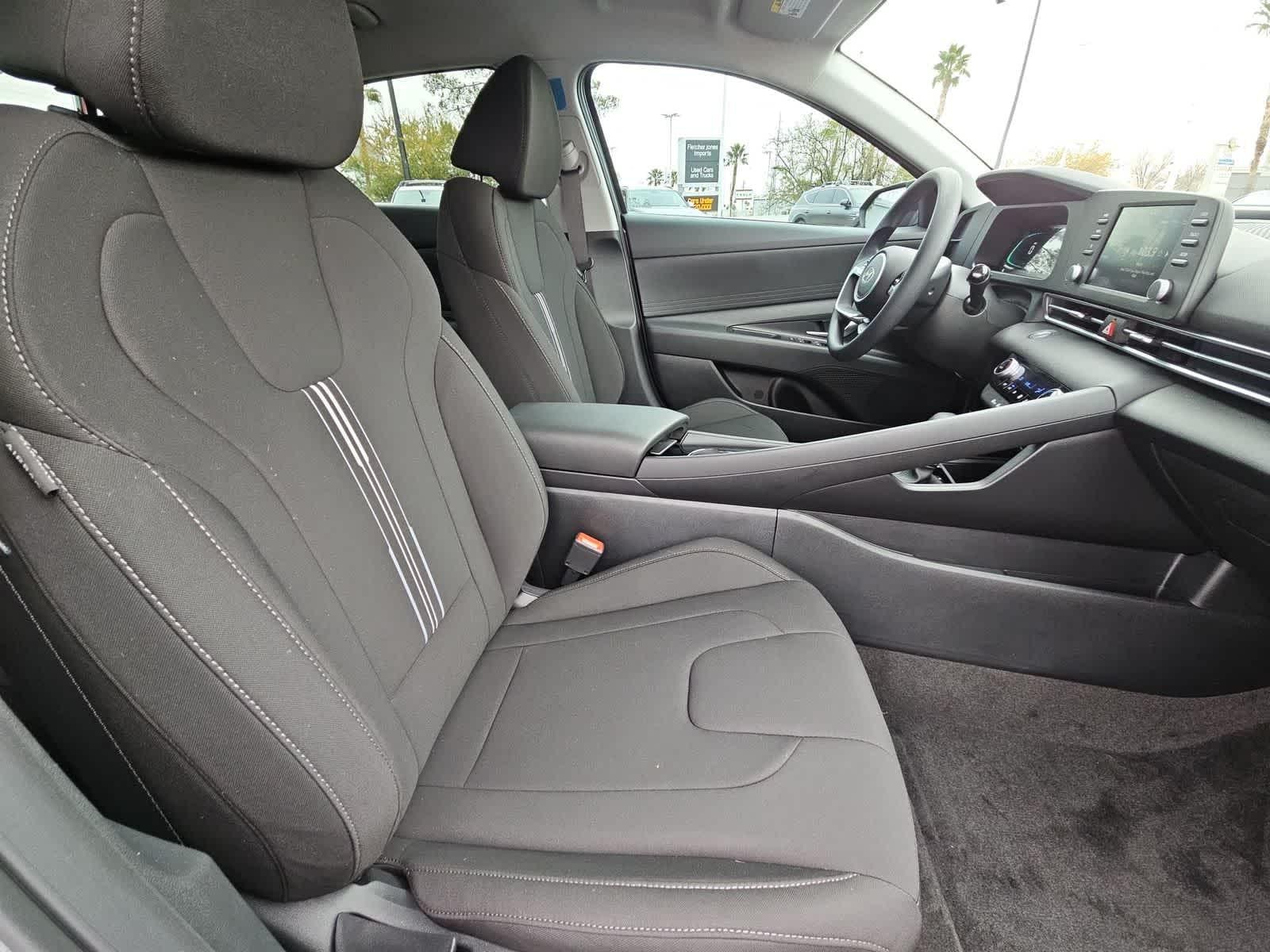 Thumbnail: 2026 Hyundai Elantra - 18