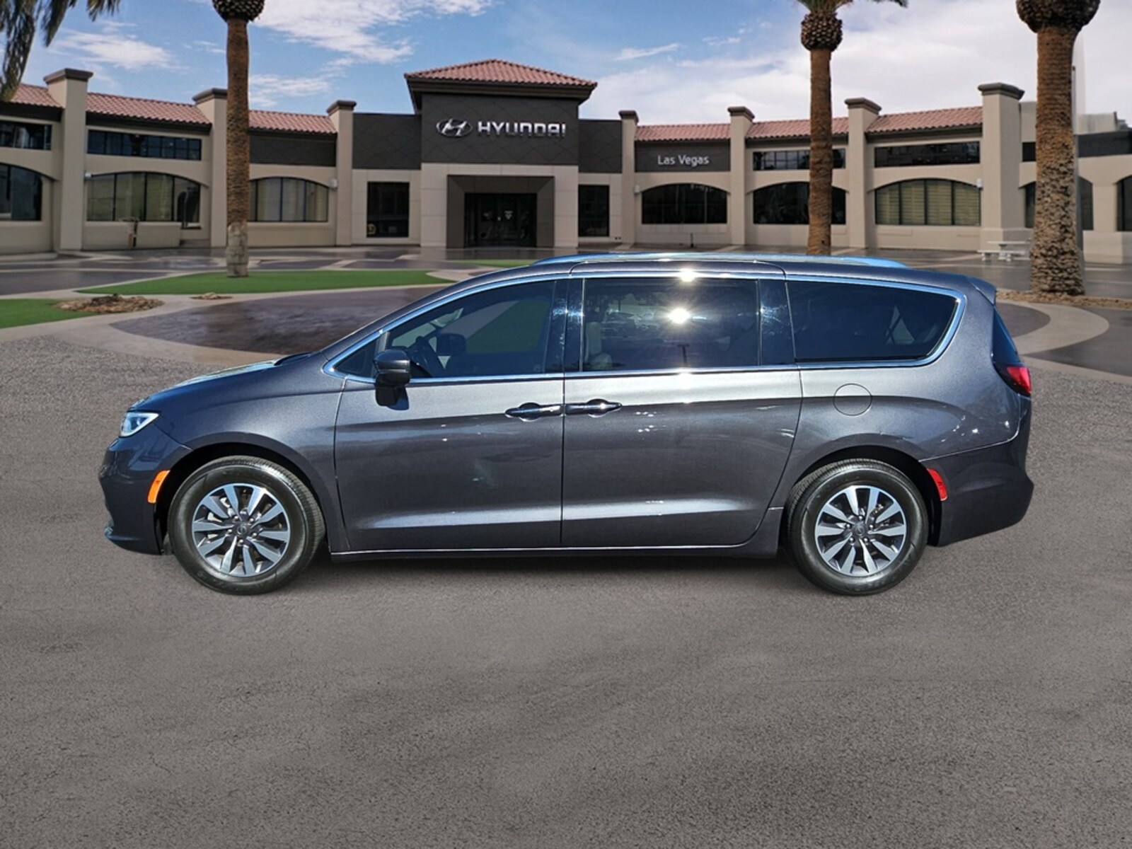 2021 Chrysler Pacifica Touring L 6