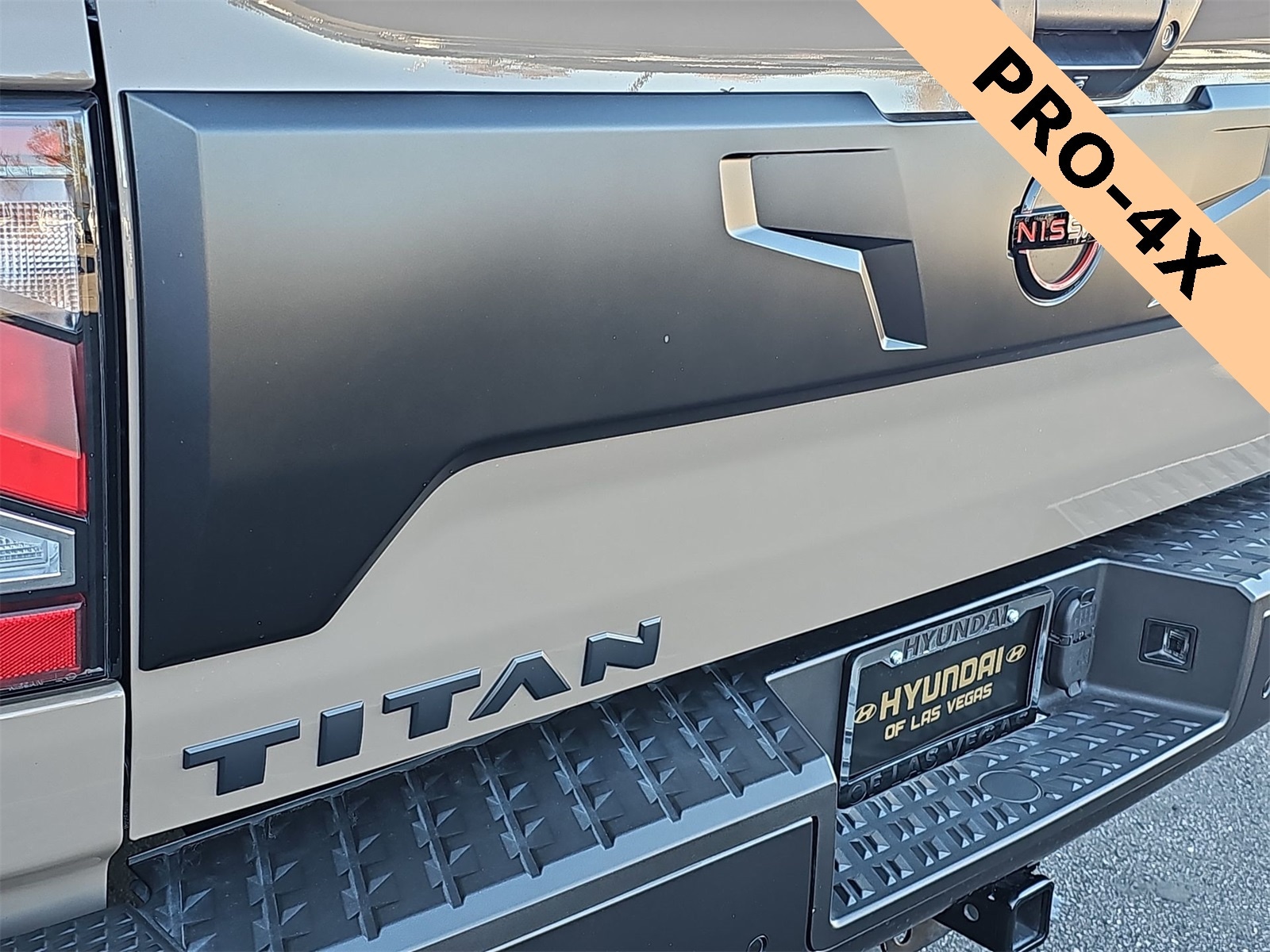 Thumbnail: 2024 Nissan Titan - 11